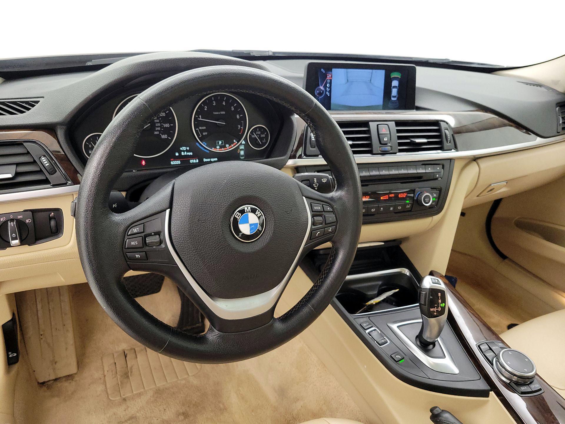 Thumbnail: 2015 BMW 3 Series - 9
