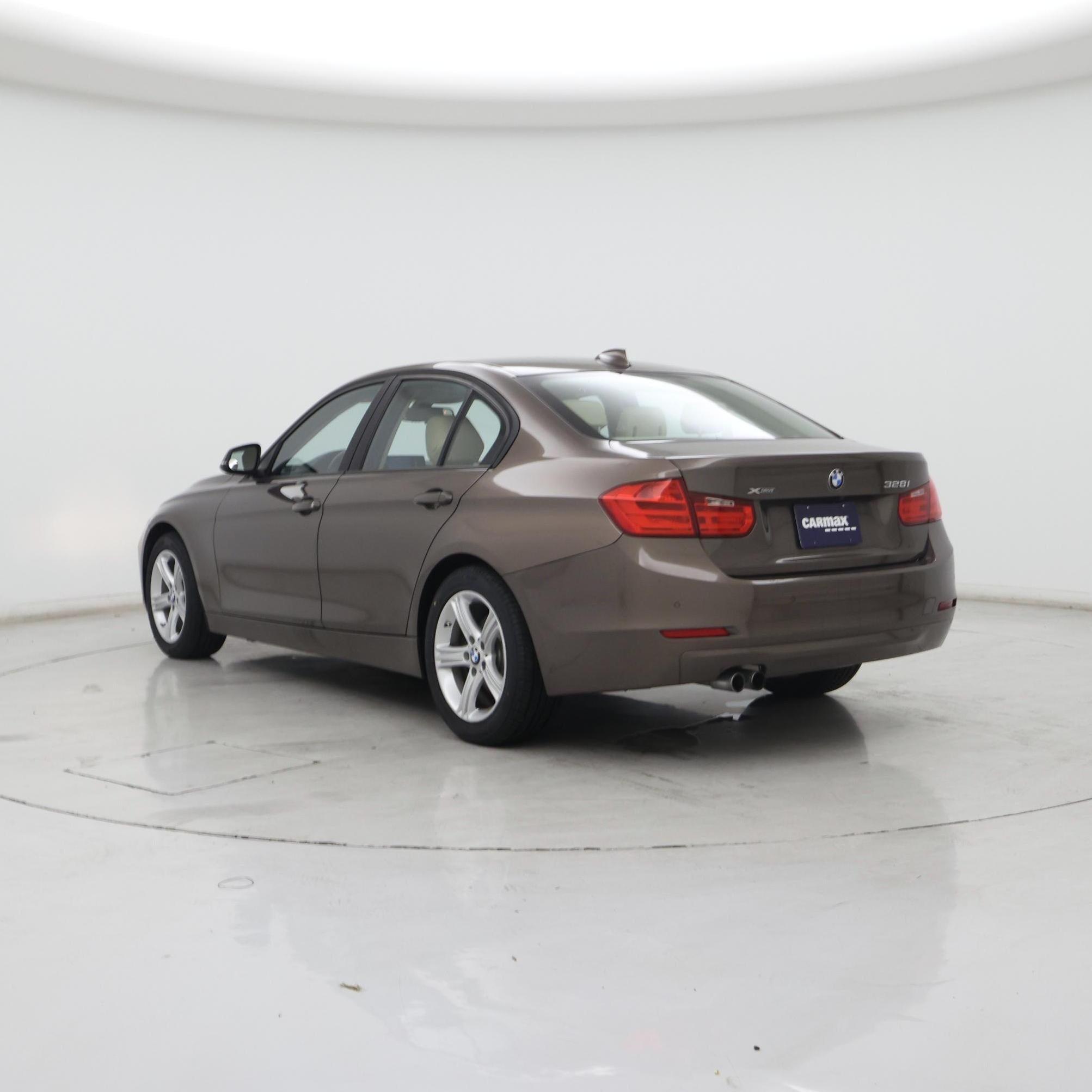 Thumbnail: 2015 BMW 3 Series - 2