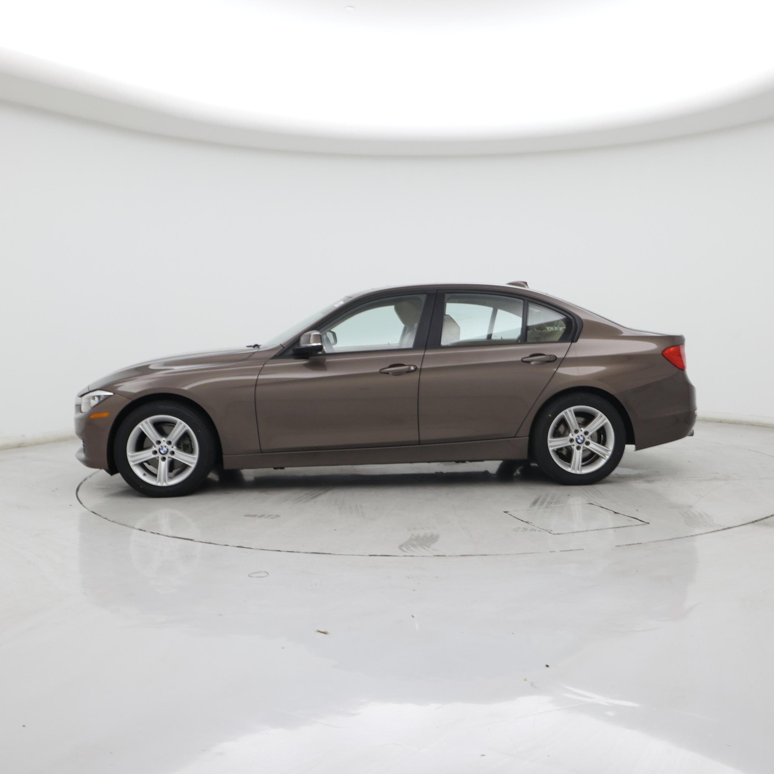 Thumbnail: 2015 BMW 3 Series - 3