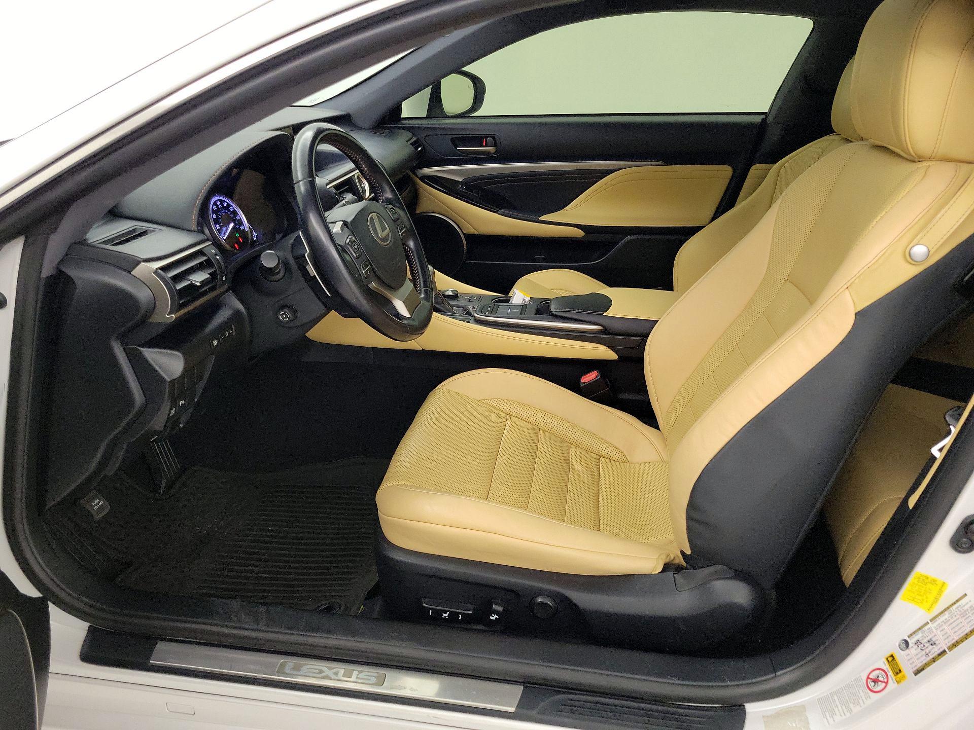 Thumbnail: 2016 Lexus RC - 11