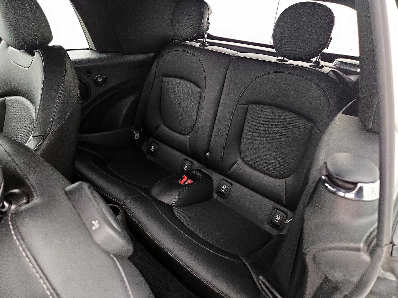 2016 MINI Cooper S - Photo 21