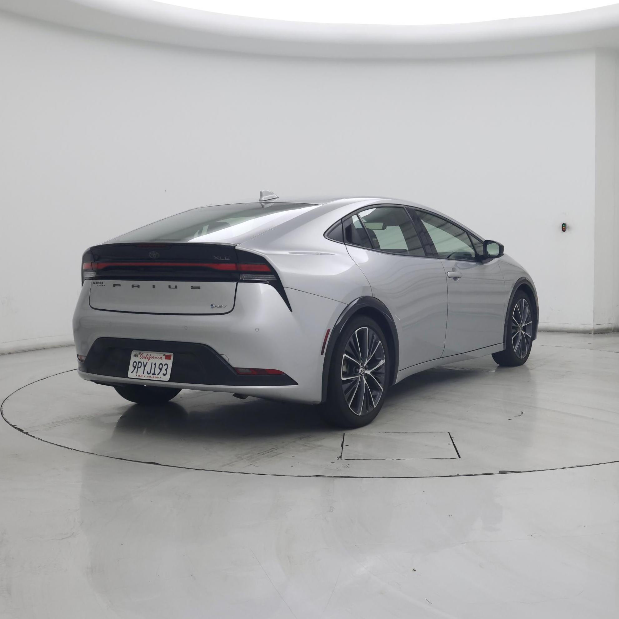 Thumbnail: 2024 Toyota Prius - 8