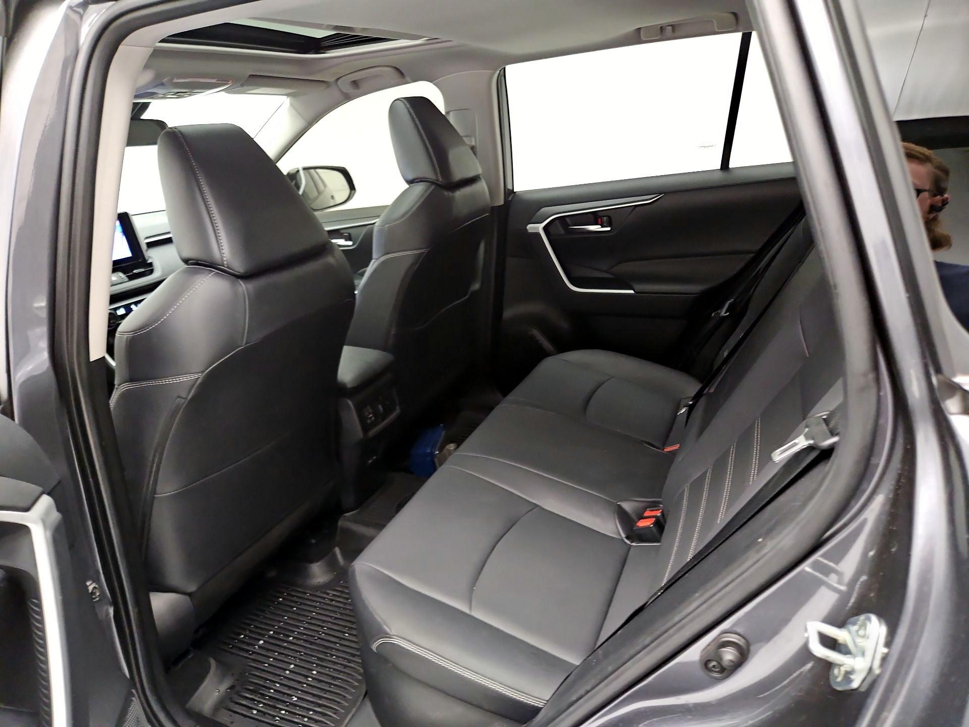 Thumbnail: 2023 Toyota RAV4 - 20