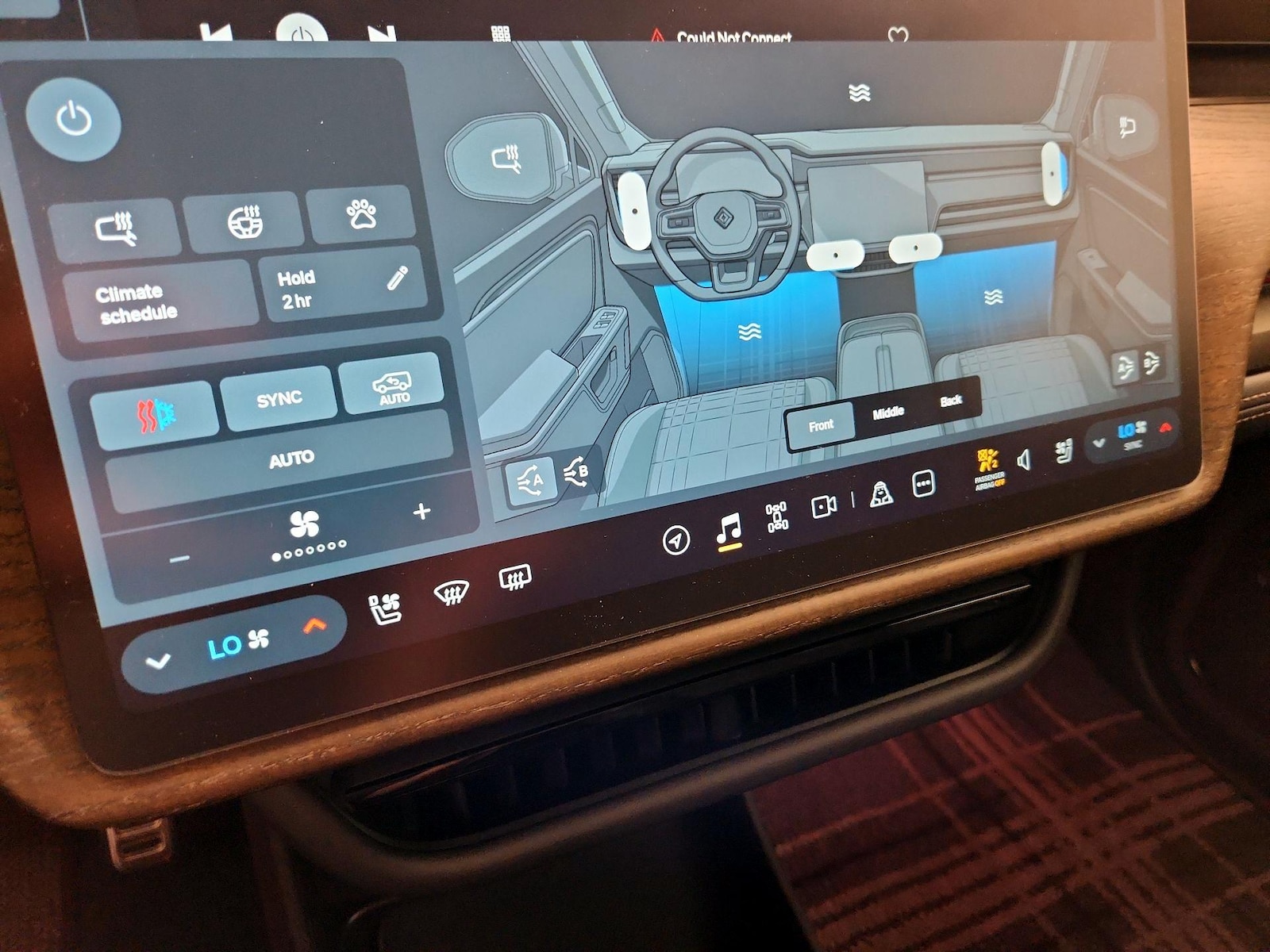 2025 Rivian R1S Ascend - Photo 17