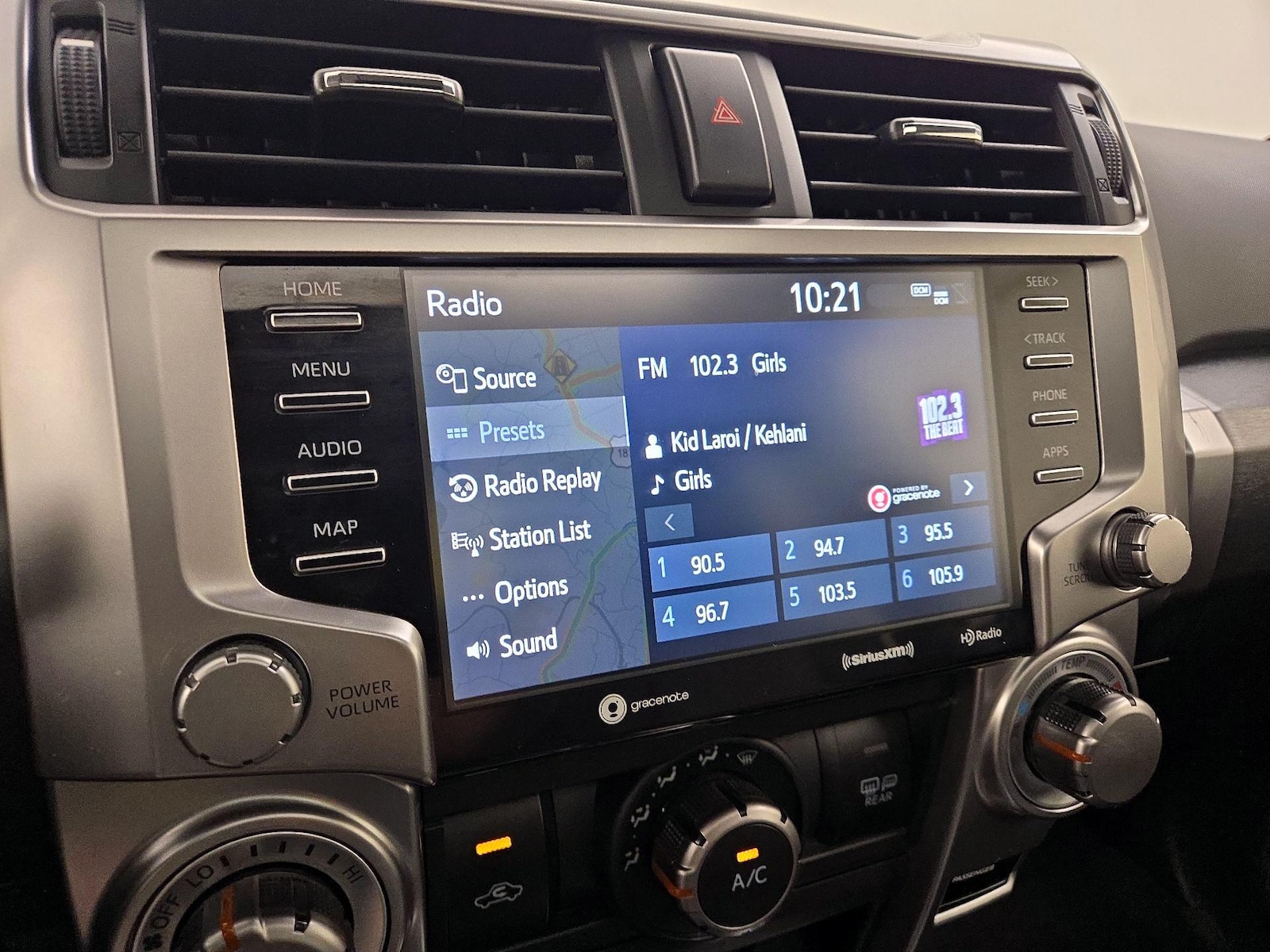 2022 Toyota 4Runner SR5 Premium - Photo 17