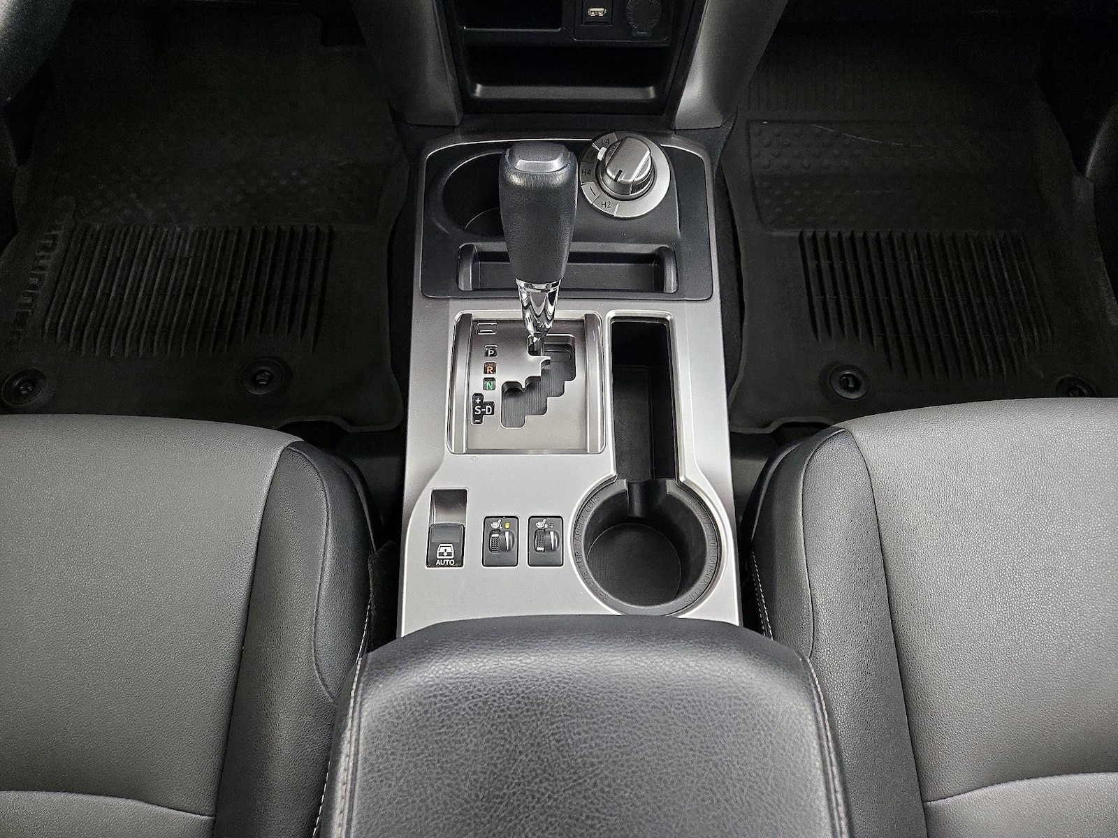 2022 Toyota 4Runner SR5 Premium - Photo 19