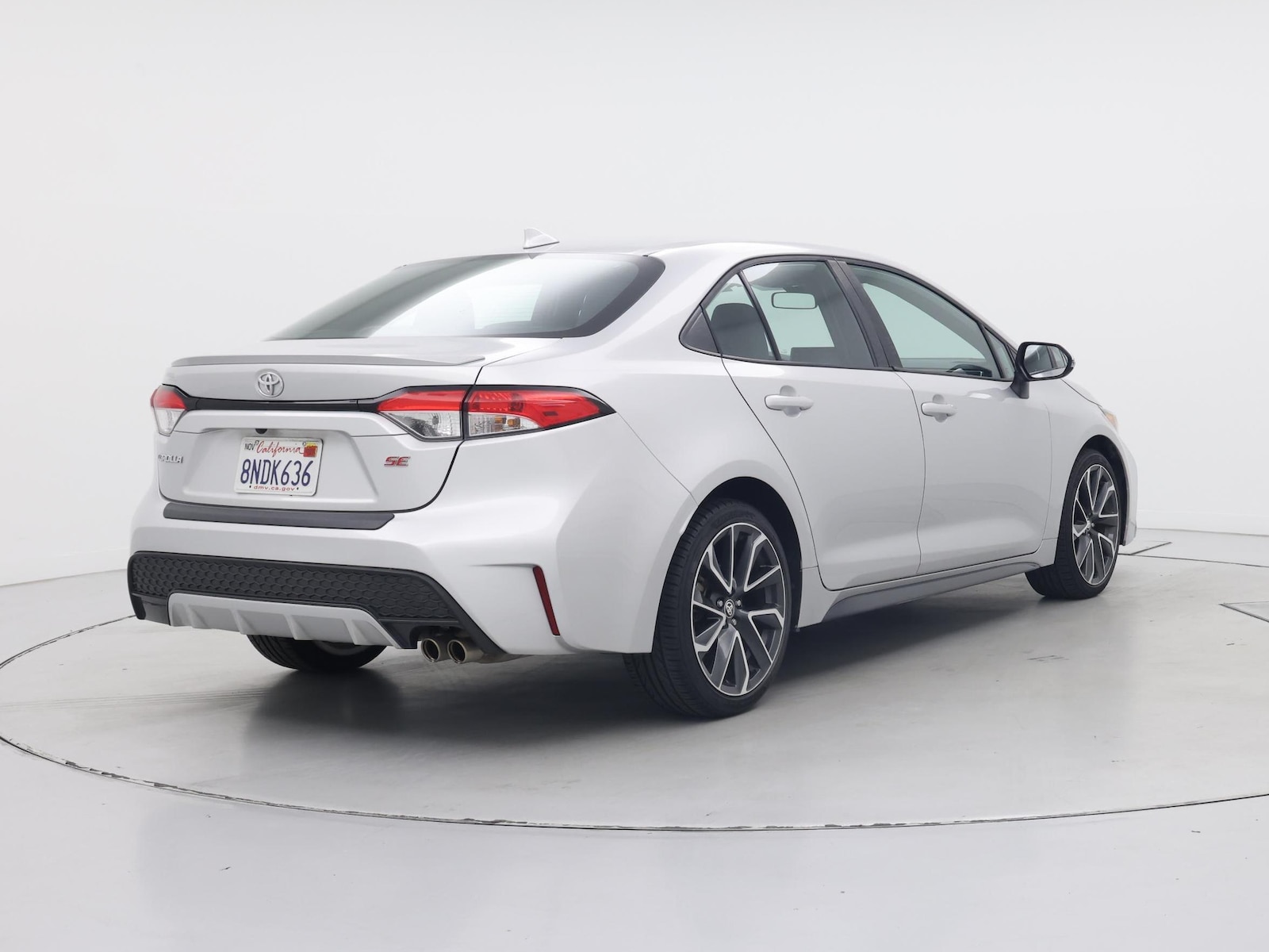 2020 Toyota Corolla SE - Photo 9