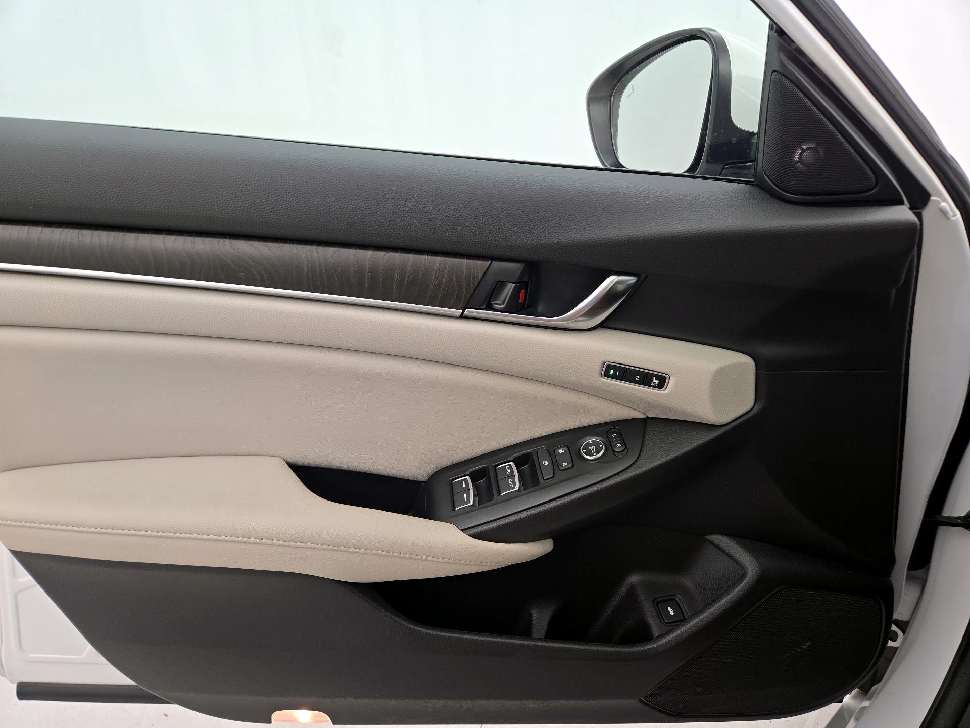Thumbnail: 2021 Honda Accord - 12