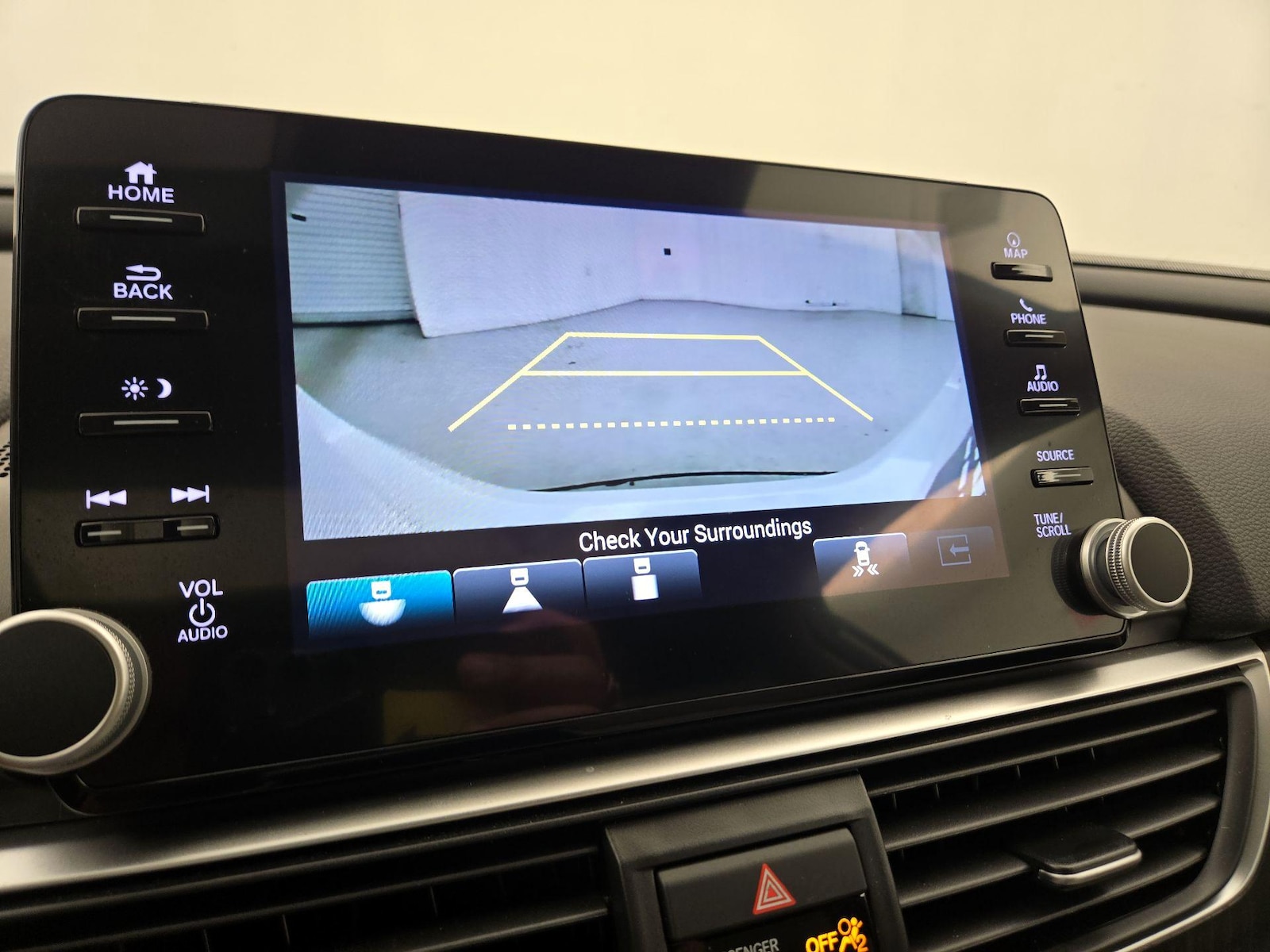 2021 Honda Accord Touring - Photo 16