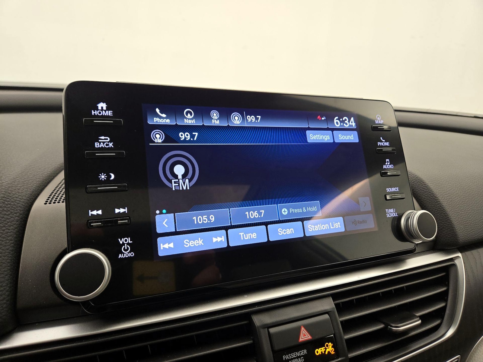 2021 Honda Accord Touring - Photo 17
