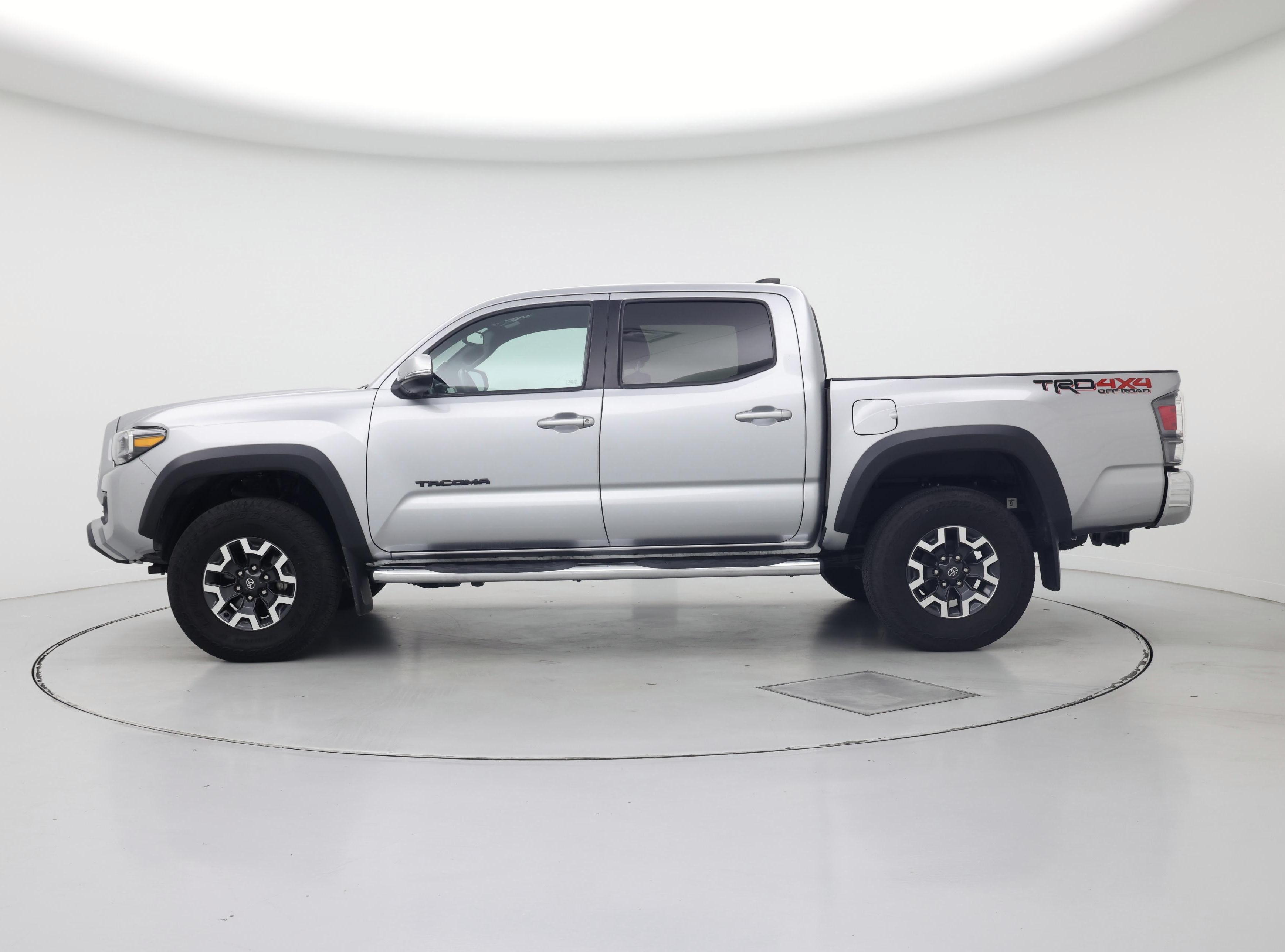 Thumbnail: 2023 Toyota Tacoma - 3