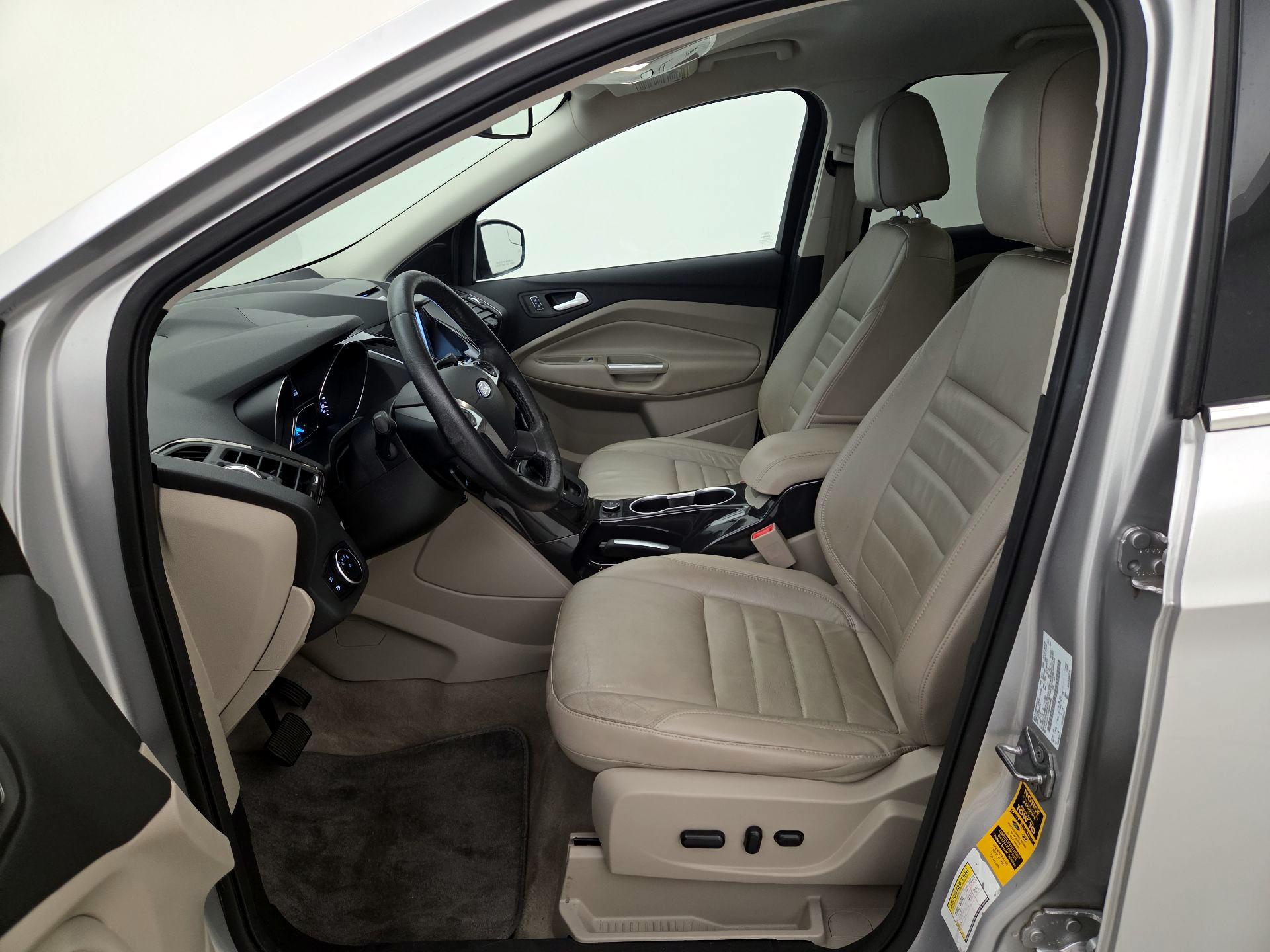 Thumbnail: 2016 Ford Escape - 11