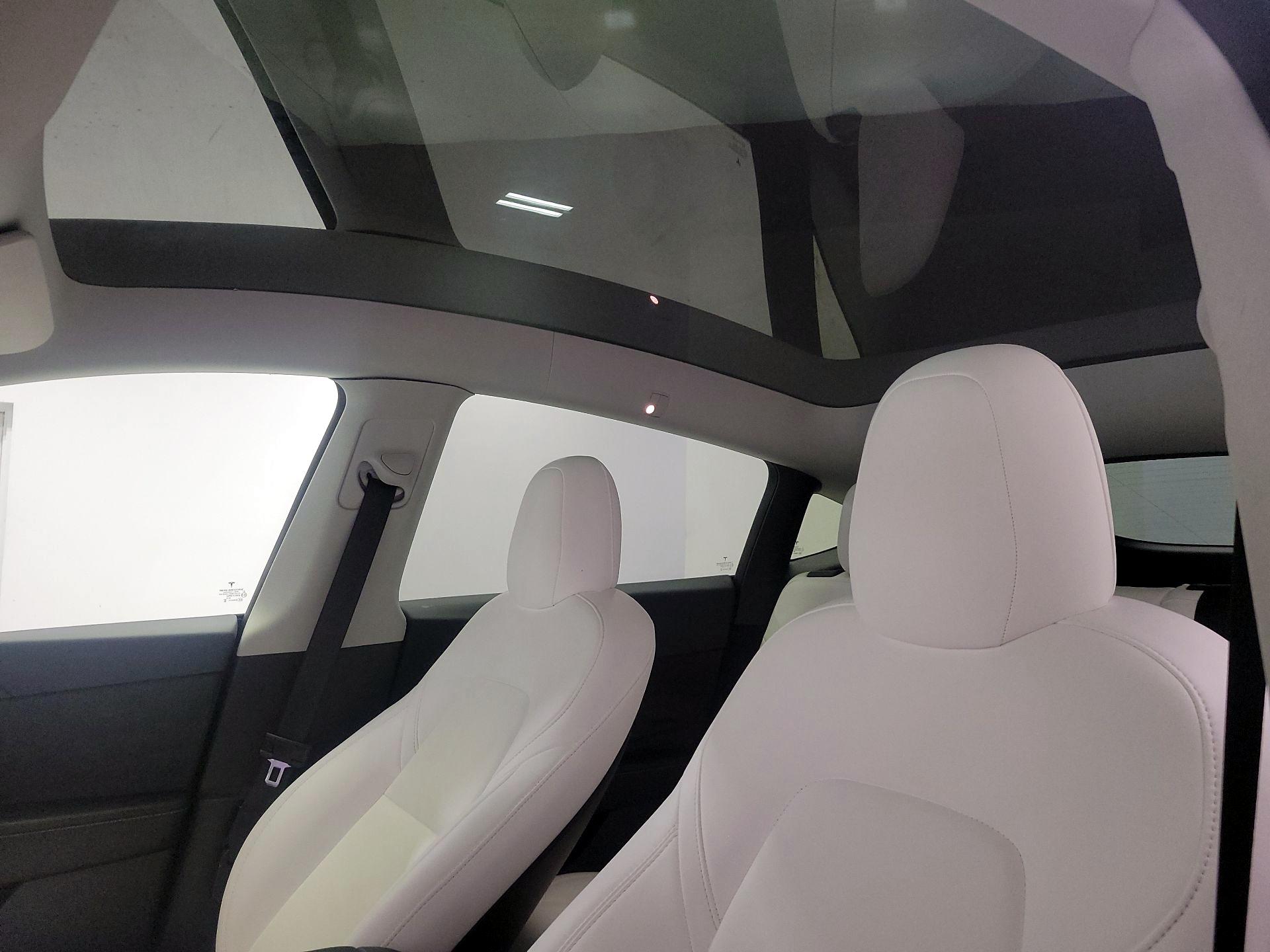 Thumbnail: 2023 Tesla Model Y - 19