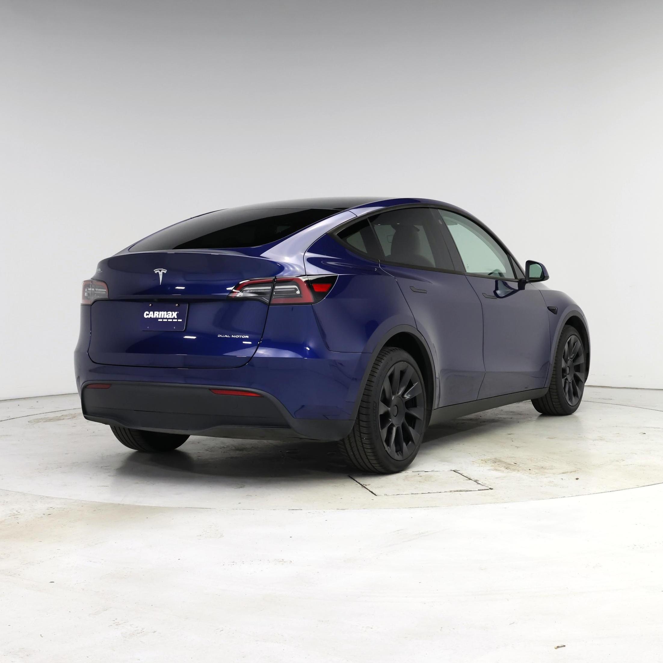 Thumbnail: 2023 Tesla Model Y - 8
