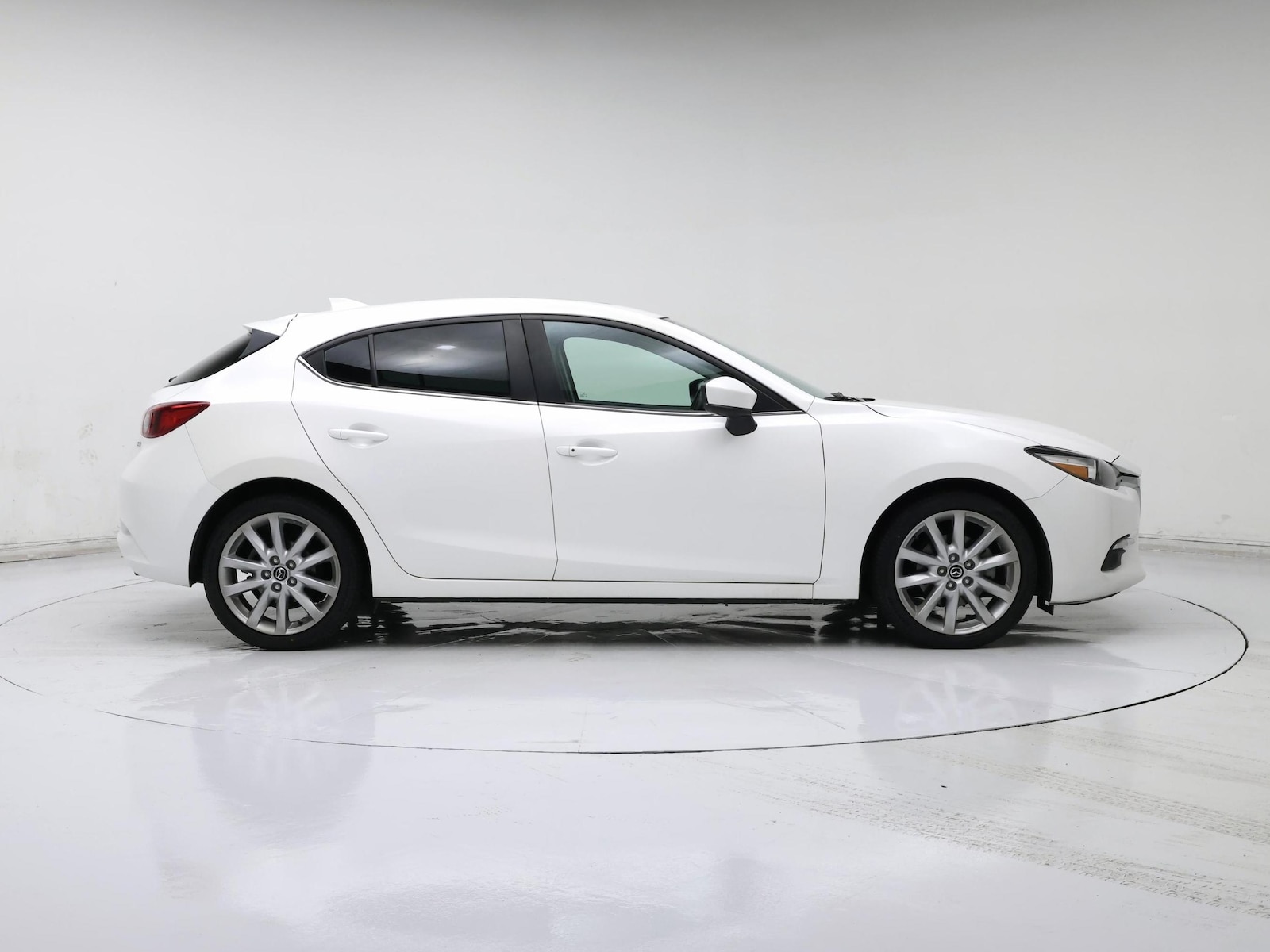 2017 Mazda Mazda3 Grand Touring - Photo 8