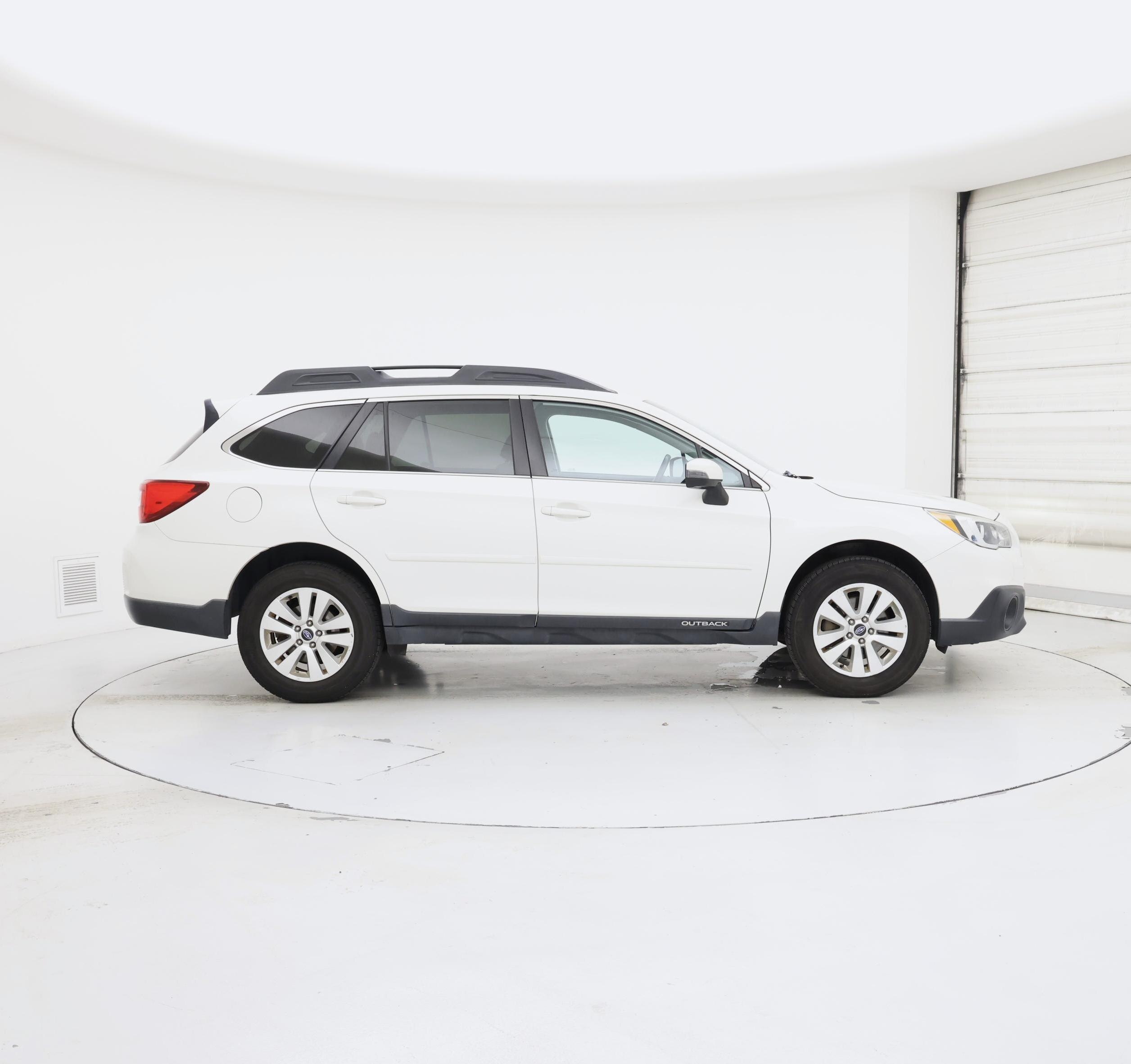 Thumbnail: 2016 Subaru Outback - 7