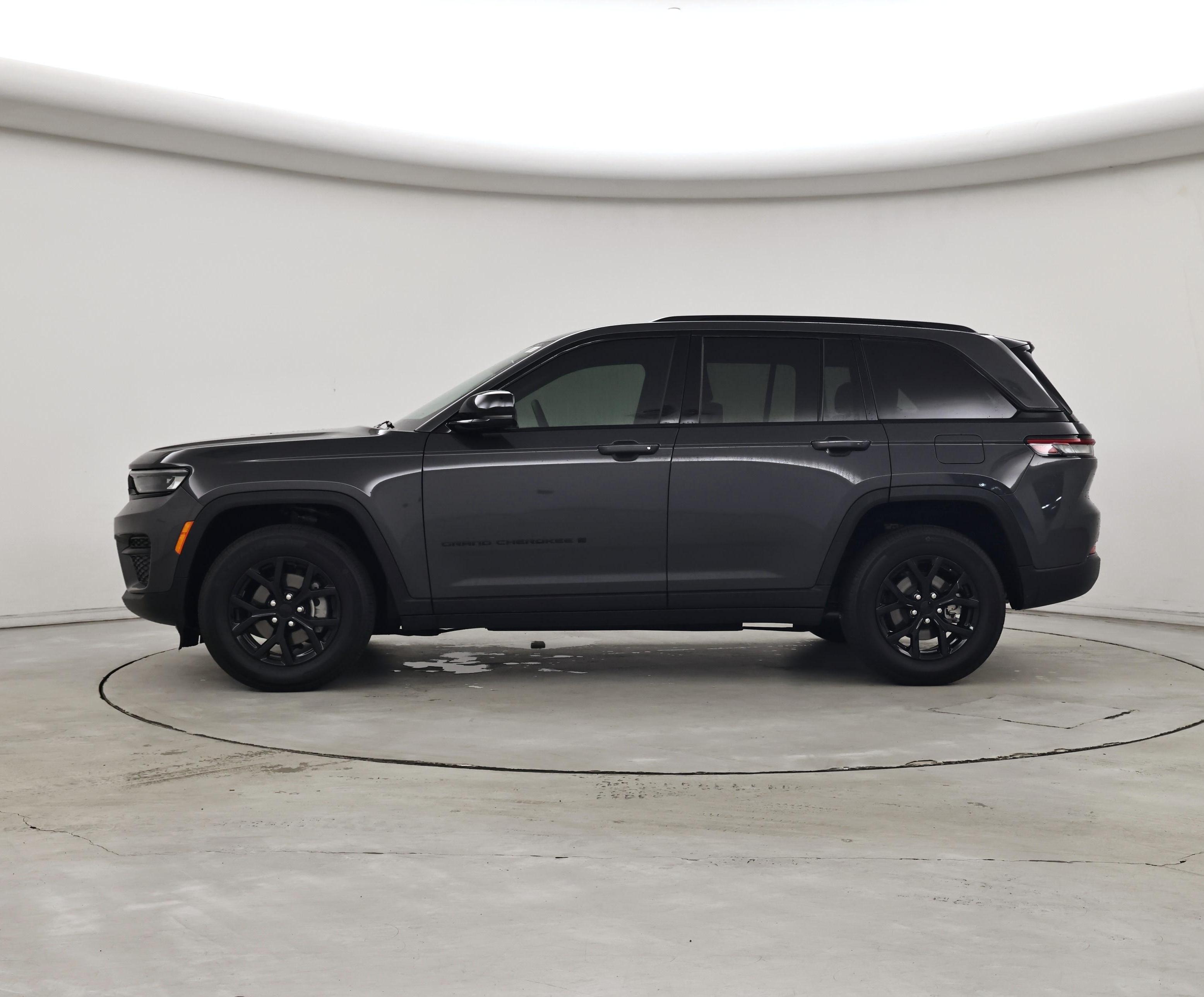Thumbnail: 2025 Jeep Grand Cherokee - 3