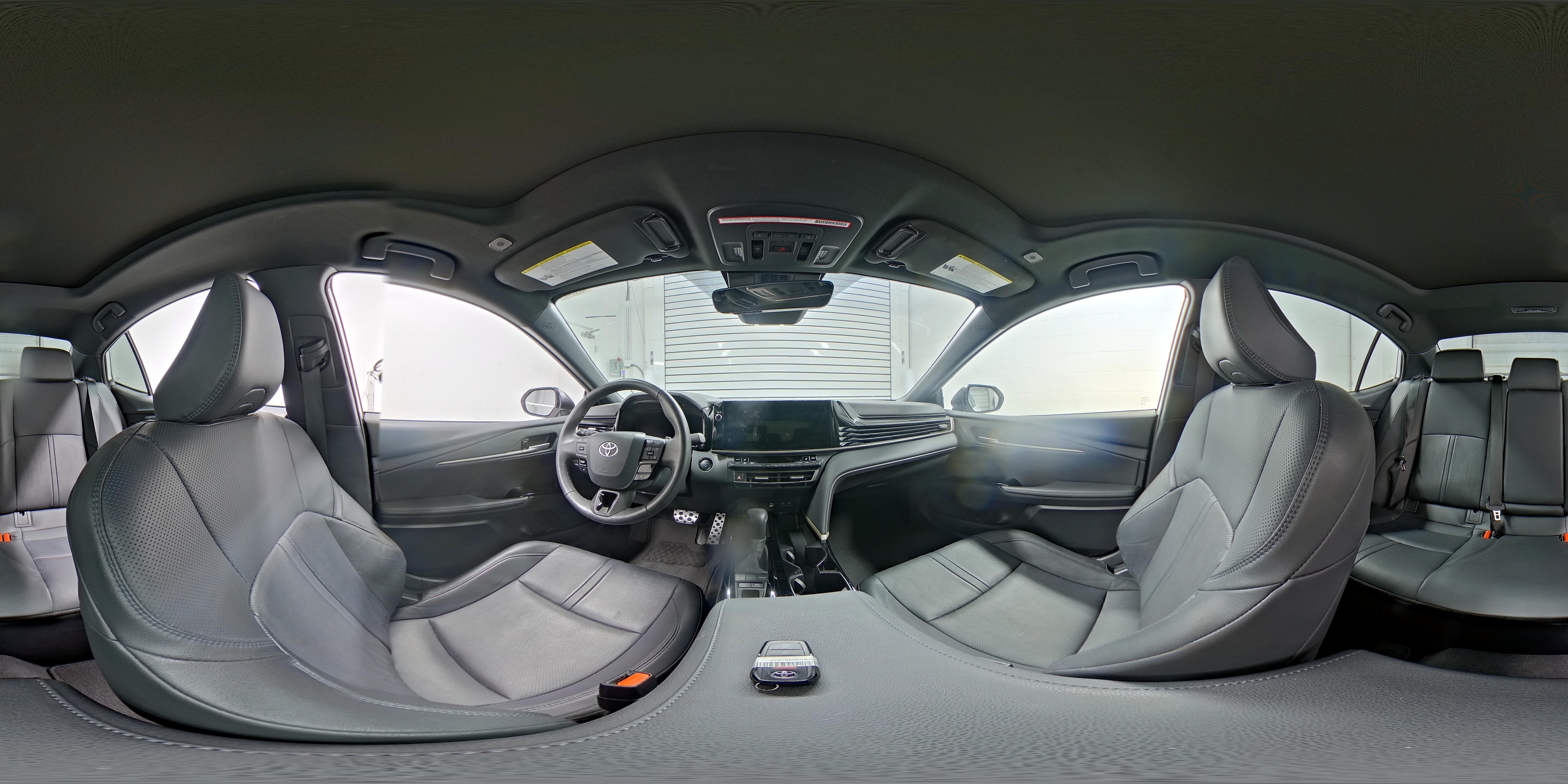 2025 Toyota Camry XSE - Photo 25