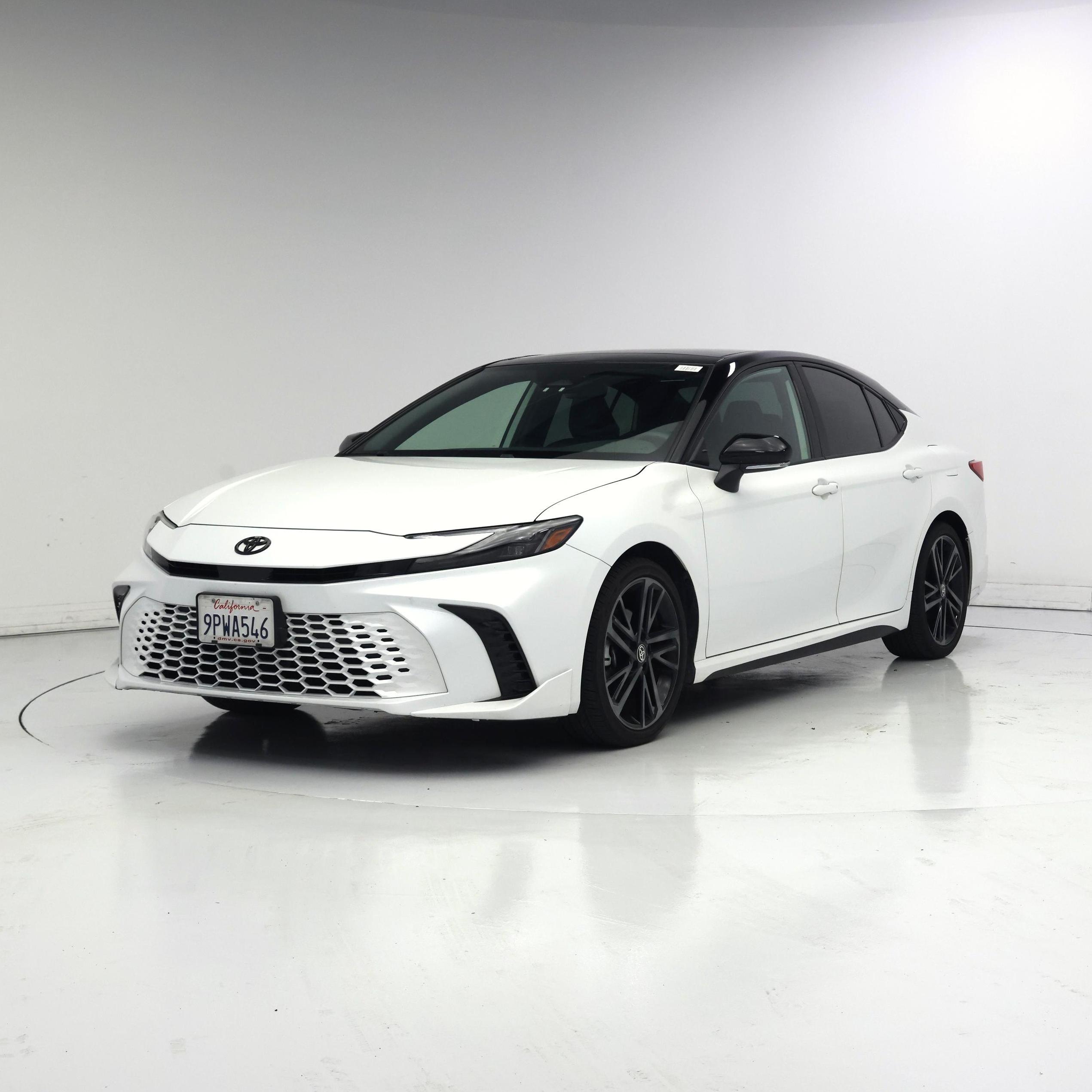 Thumbnail: 2025 Toyota Camry - 4