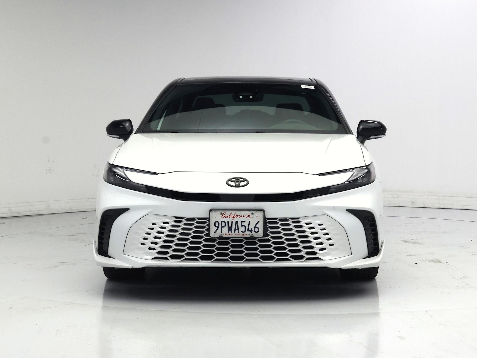 2025 Toyota Camry XSE - Photo 6