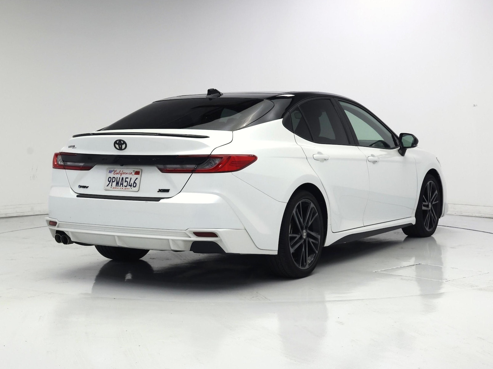 2025 Toyota Camry XSE - Photo 9