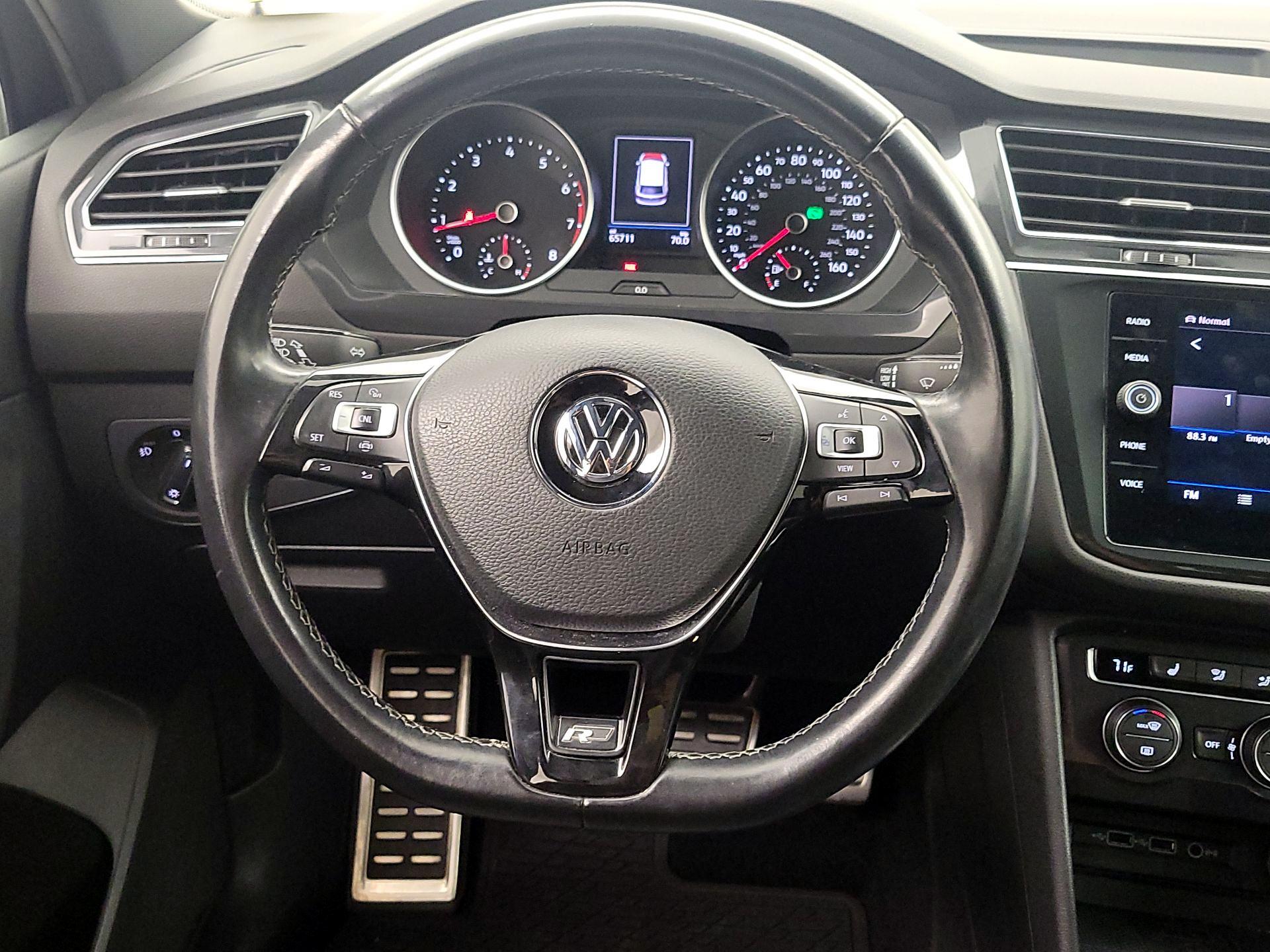 Thumbnail: 2020 Volkswagen Tiguan - 10