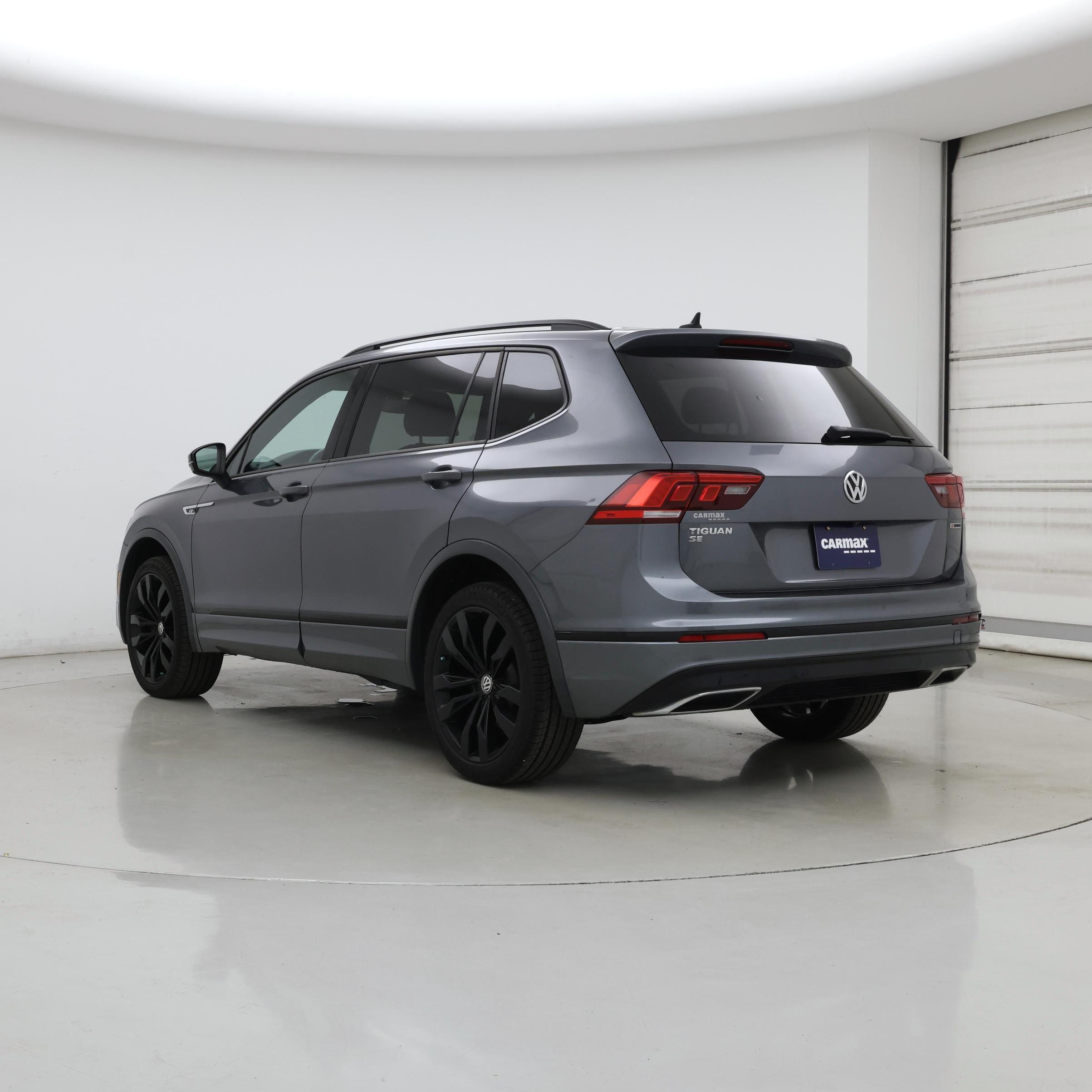 Thumbnail: 2020 Volkswagen Tiguan - 2