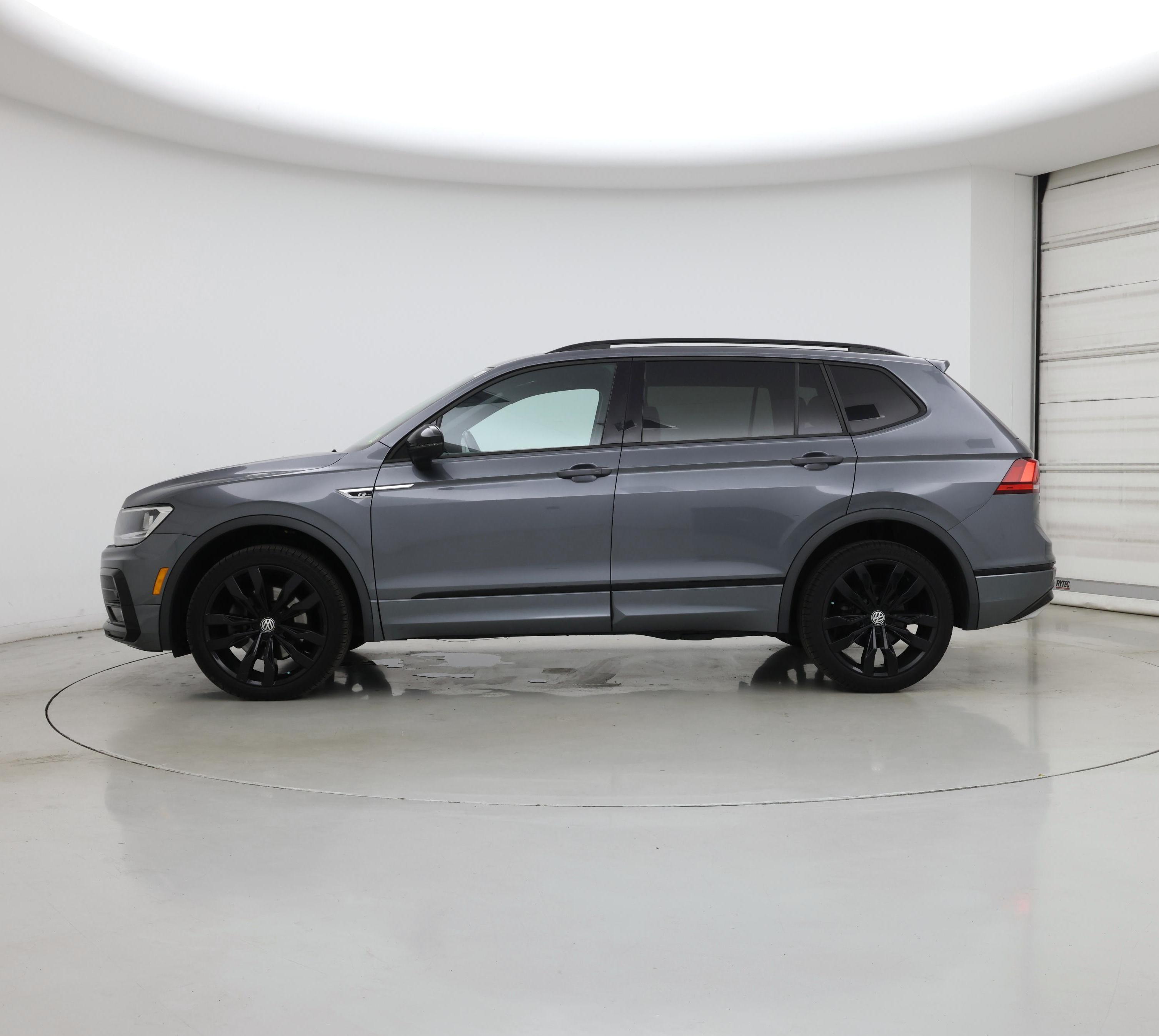 Thumbnail: 2020 Volkswagen Tiguan - 3