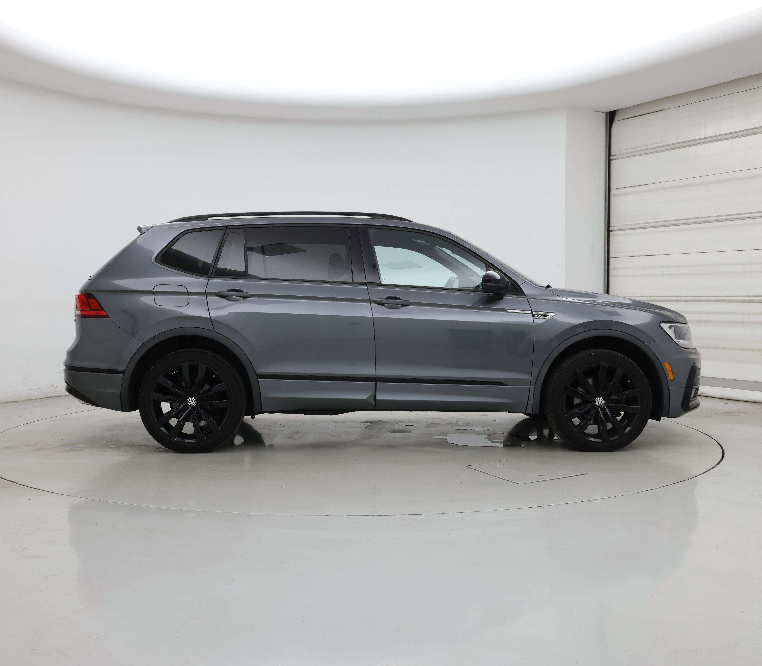 Thumbnail: 2020 Volkswagen Tiguan - 7