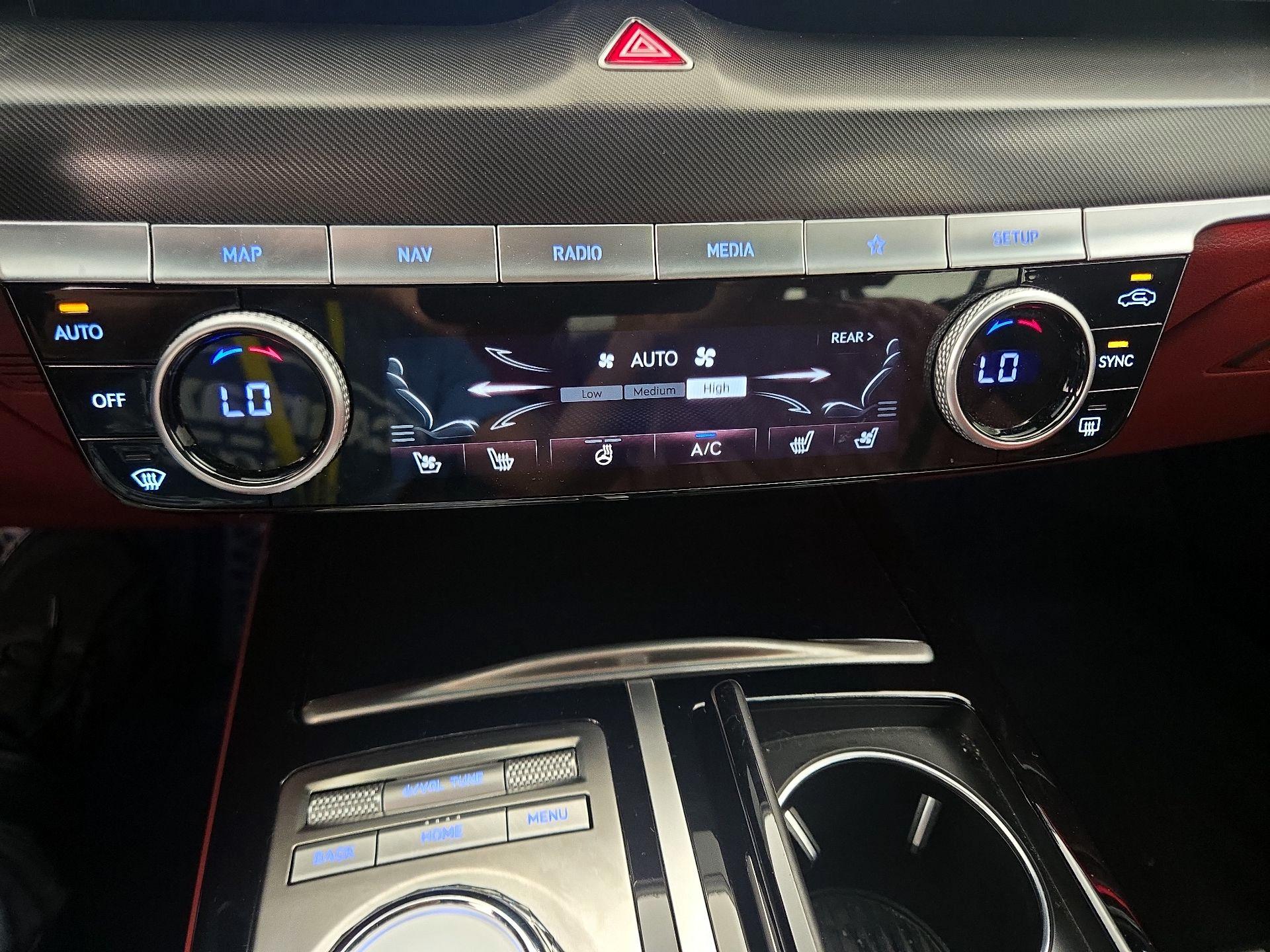 Thumbnail: 2023 Genesis G80 - 17