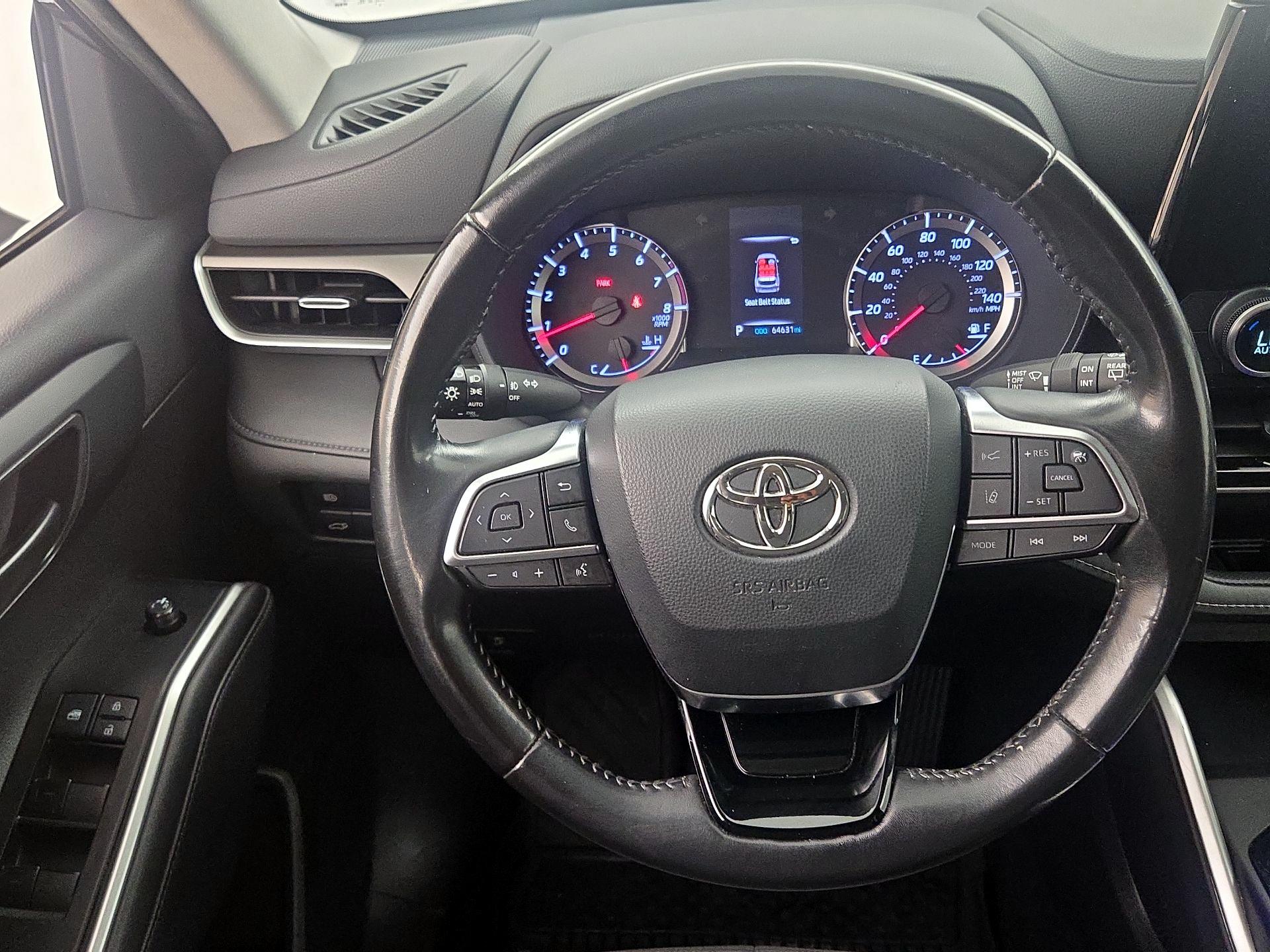 Thumbnail: 2020 Toyota Highlander - 10