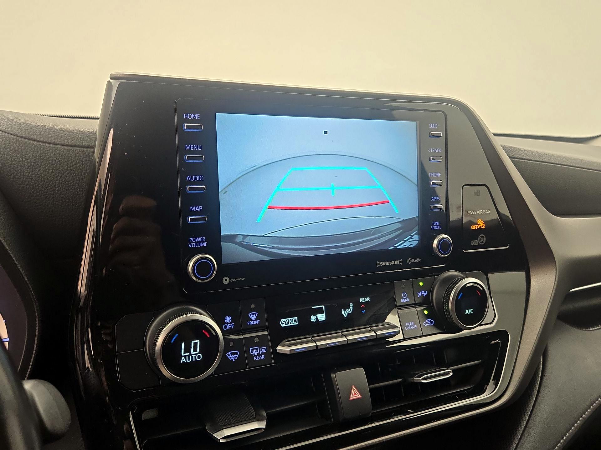 Thumbnail: 2020 Toyota Highlander - 14