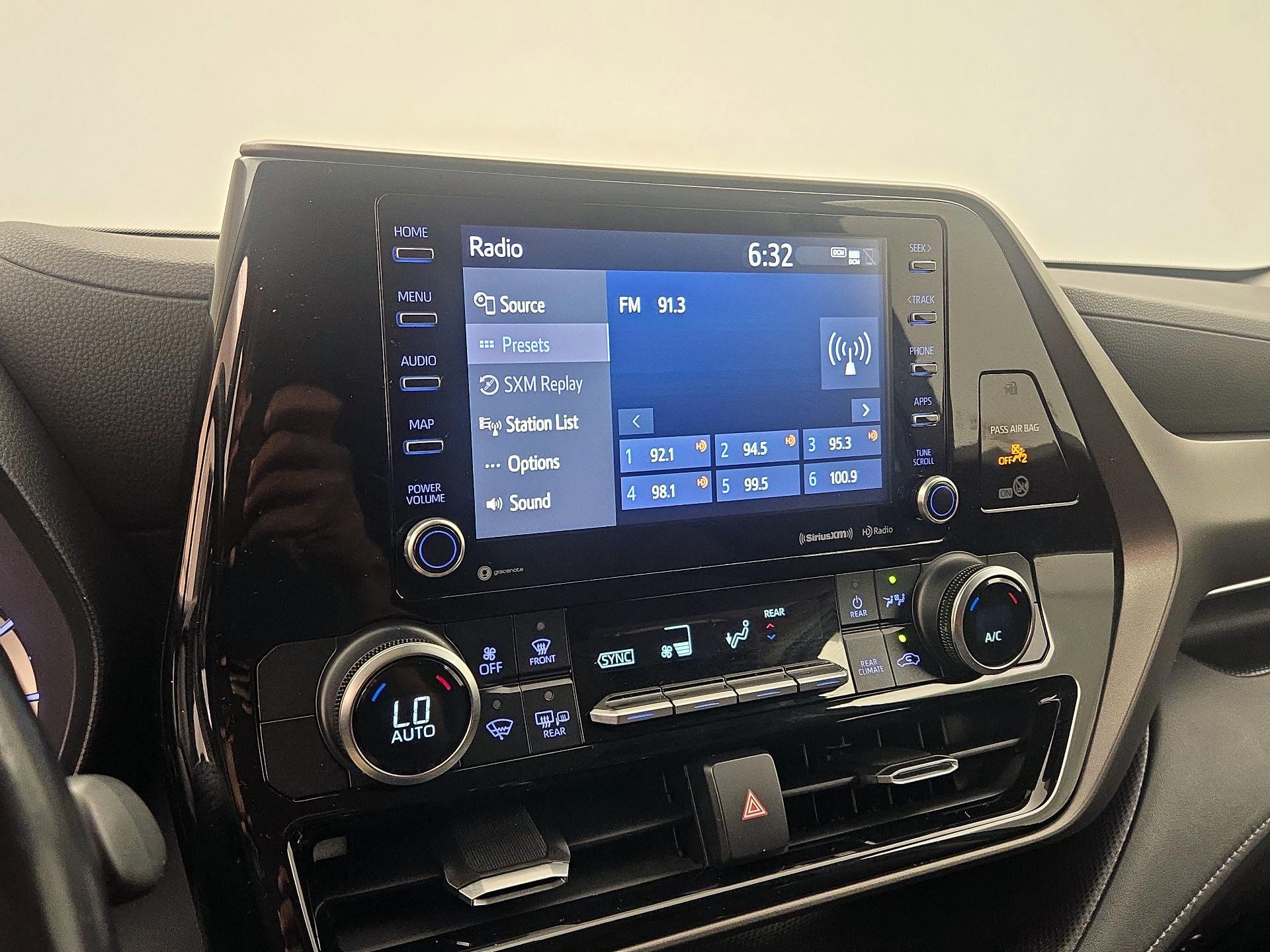 Thumbnail: 2020 Toyota Highlander - 15