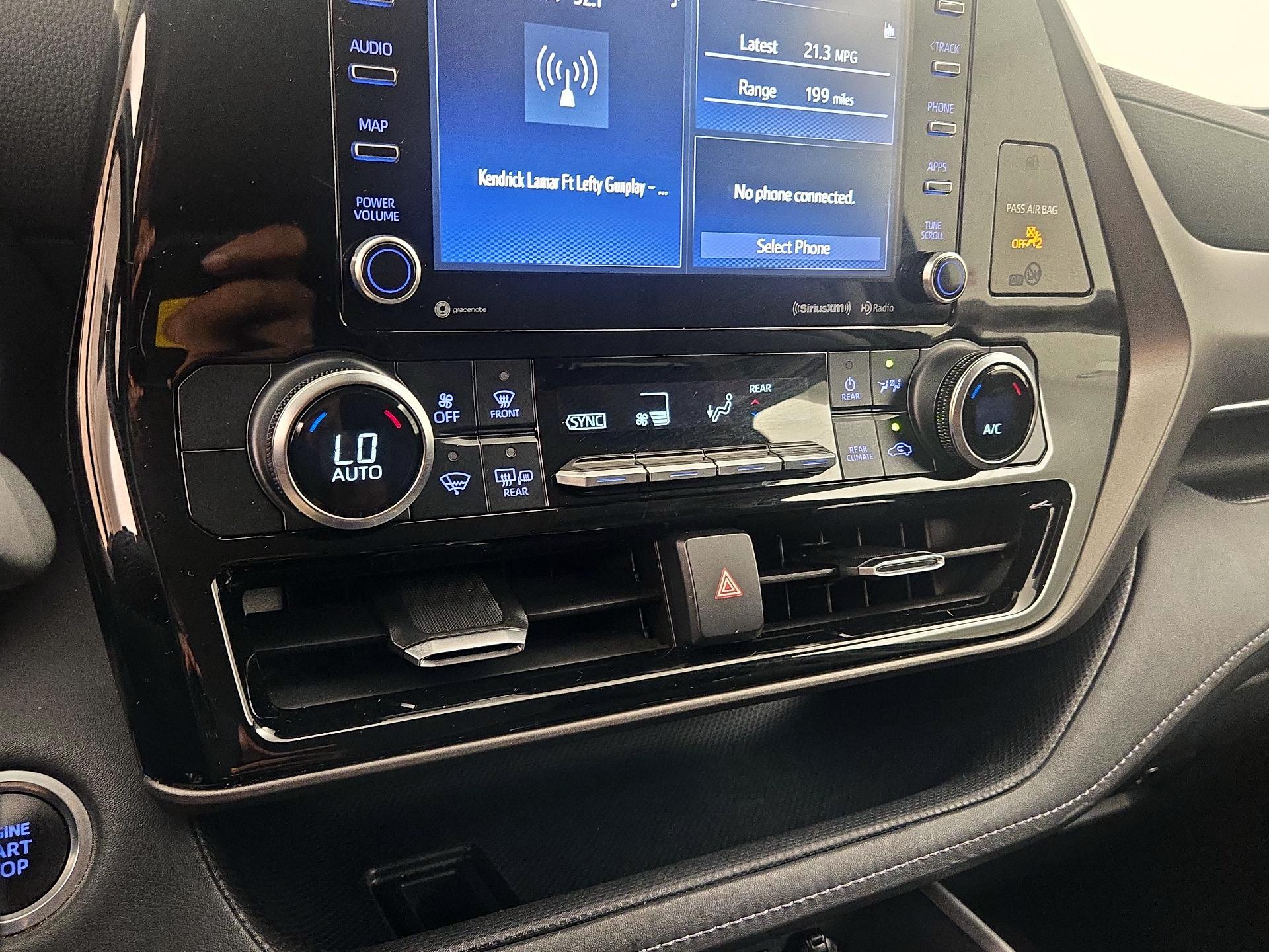 Thumbnail: 2020 Toyota Highlander - 16