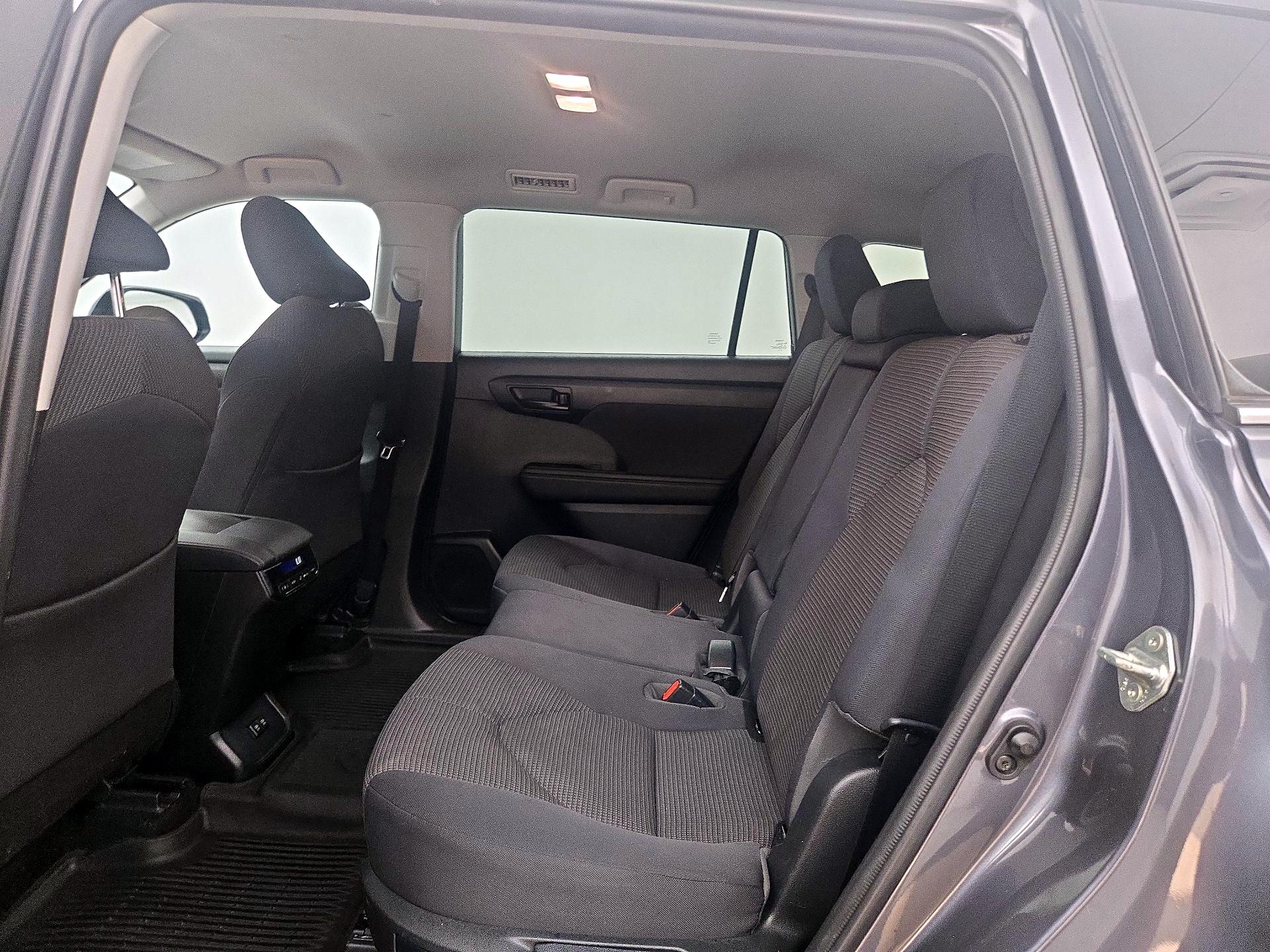 Thumbnail: 2020 Toyota Highlander - 19
