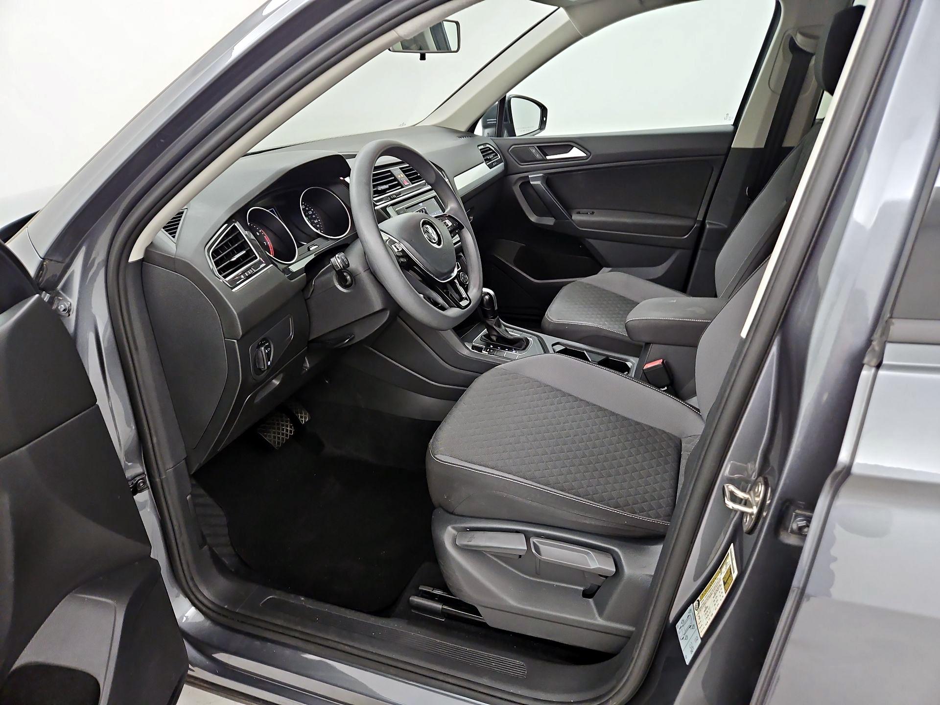 Thumbnail: 2021 Volkswagen Tiguan - 11