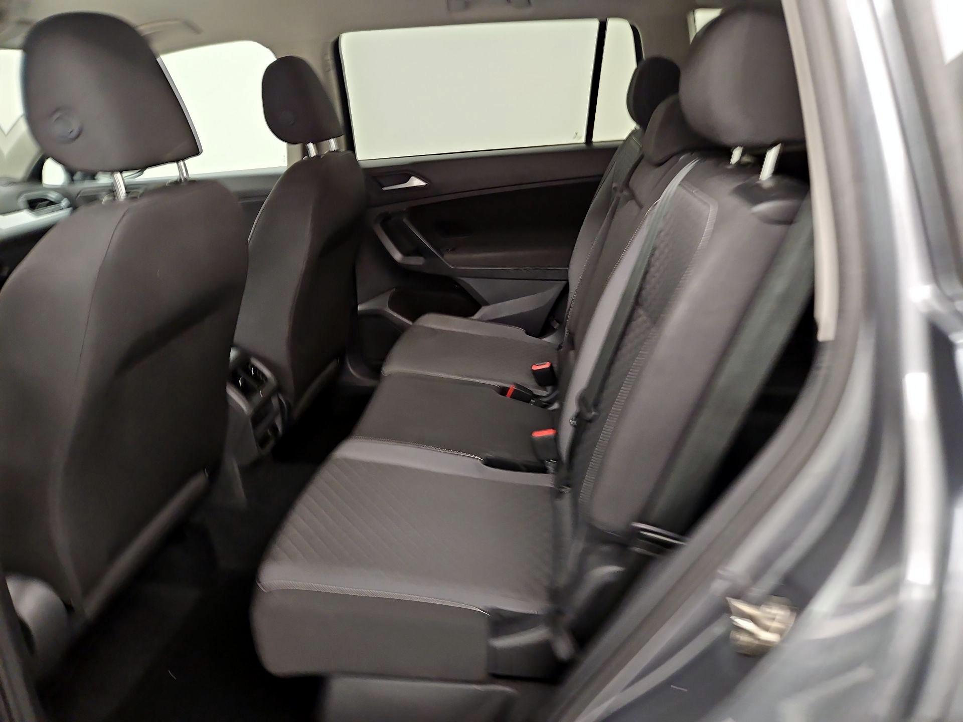Thumbnail: 2021 Volkswagen Tiguan - 19
