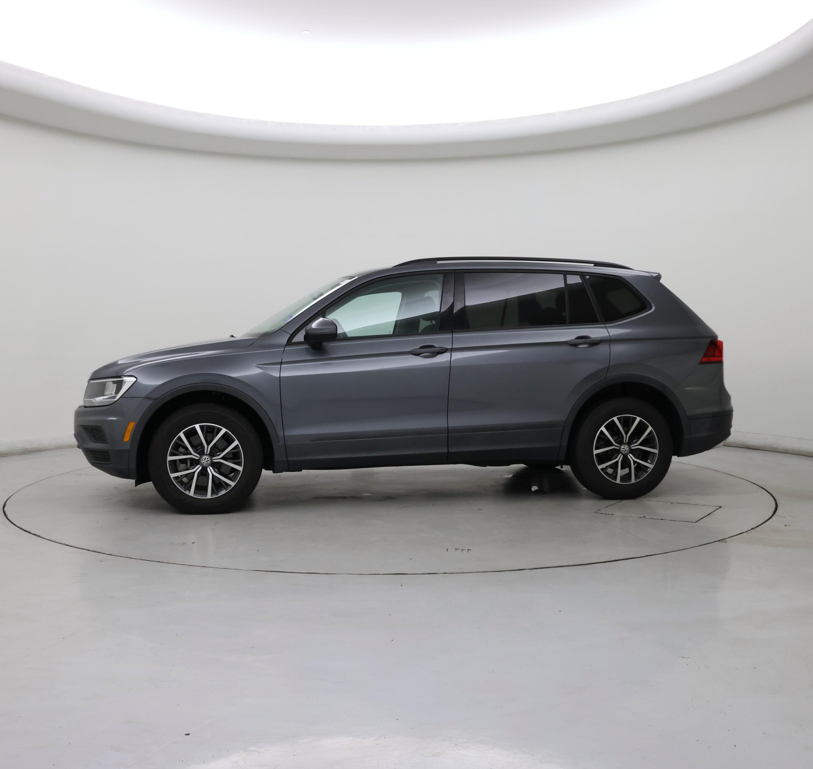 Thumbnail: 2021 Volkswagen Tiguan - 3