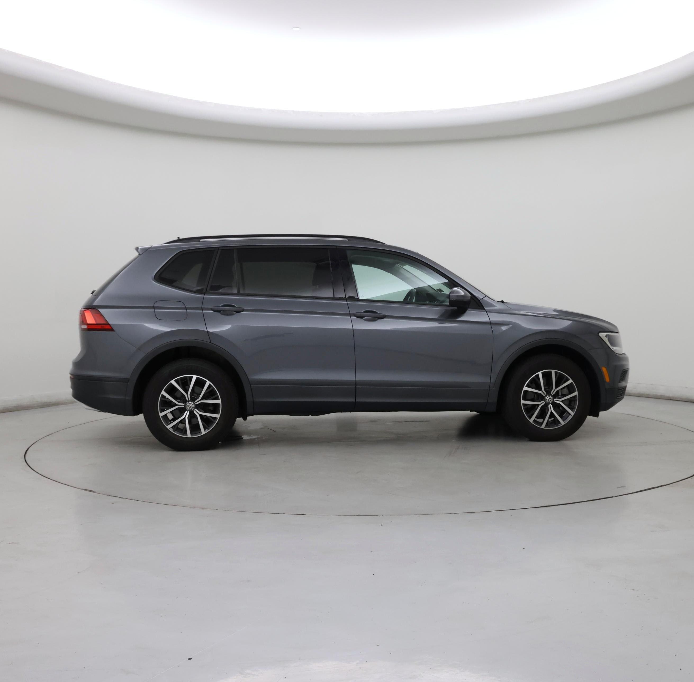 Thumbnail: 2021 Volkswagen Tiguan - 7