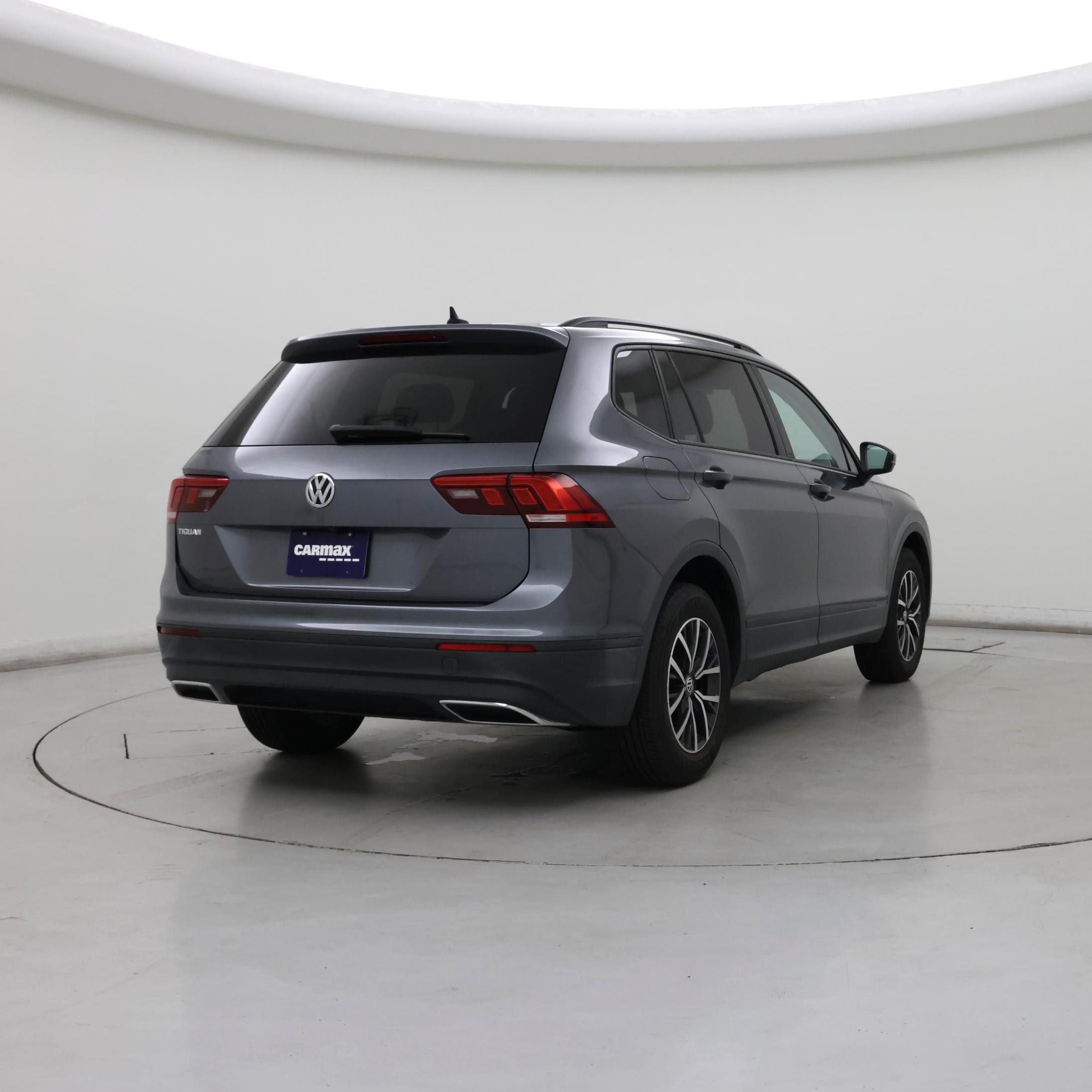 Thumbnail: 2021 Volkswagen Tiguan - 8