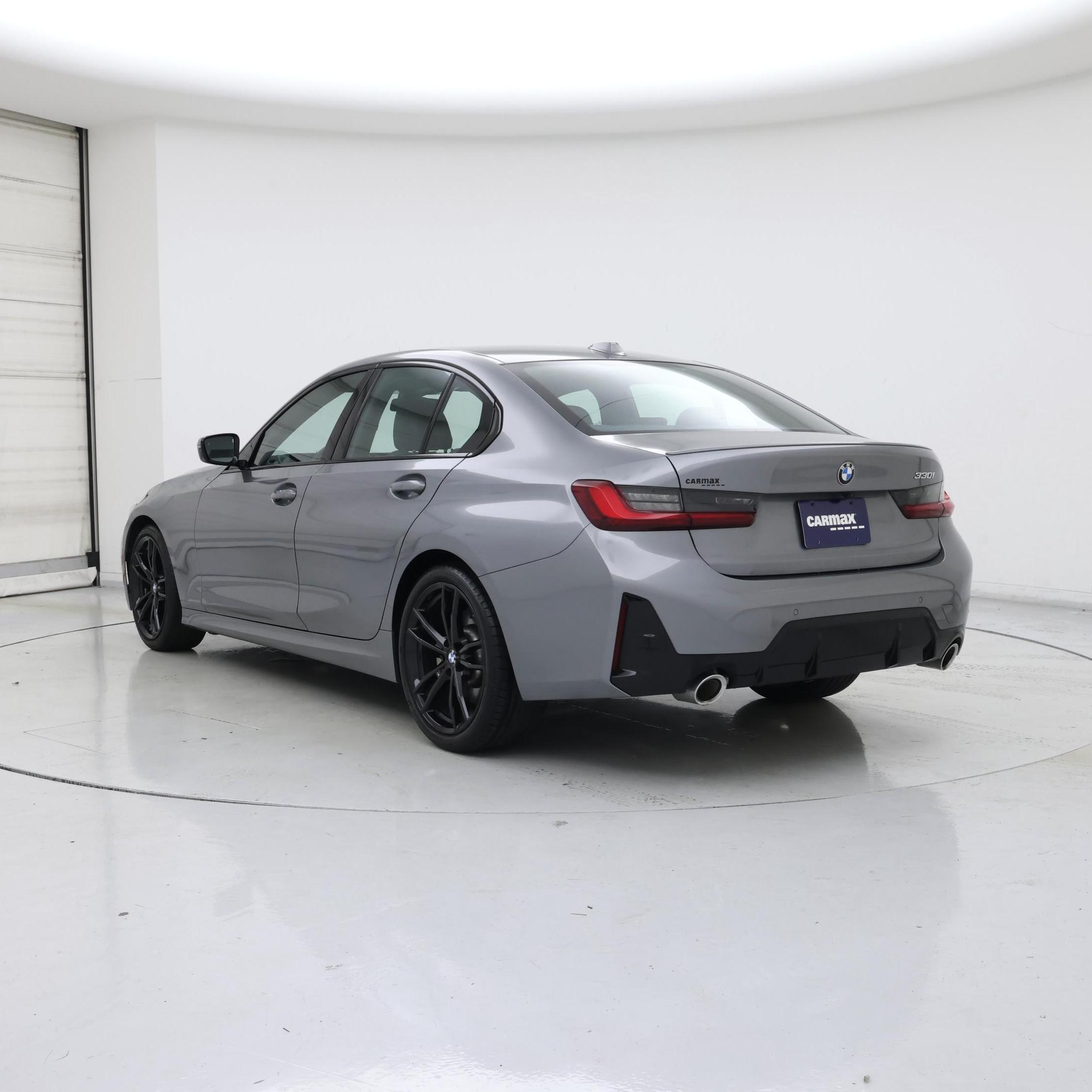 Thumbnail: 2024 BMW 3 Series - 2