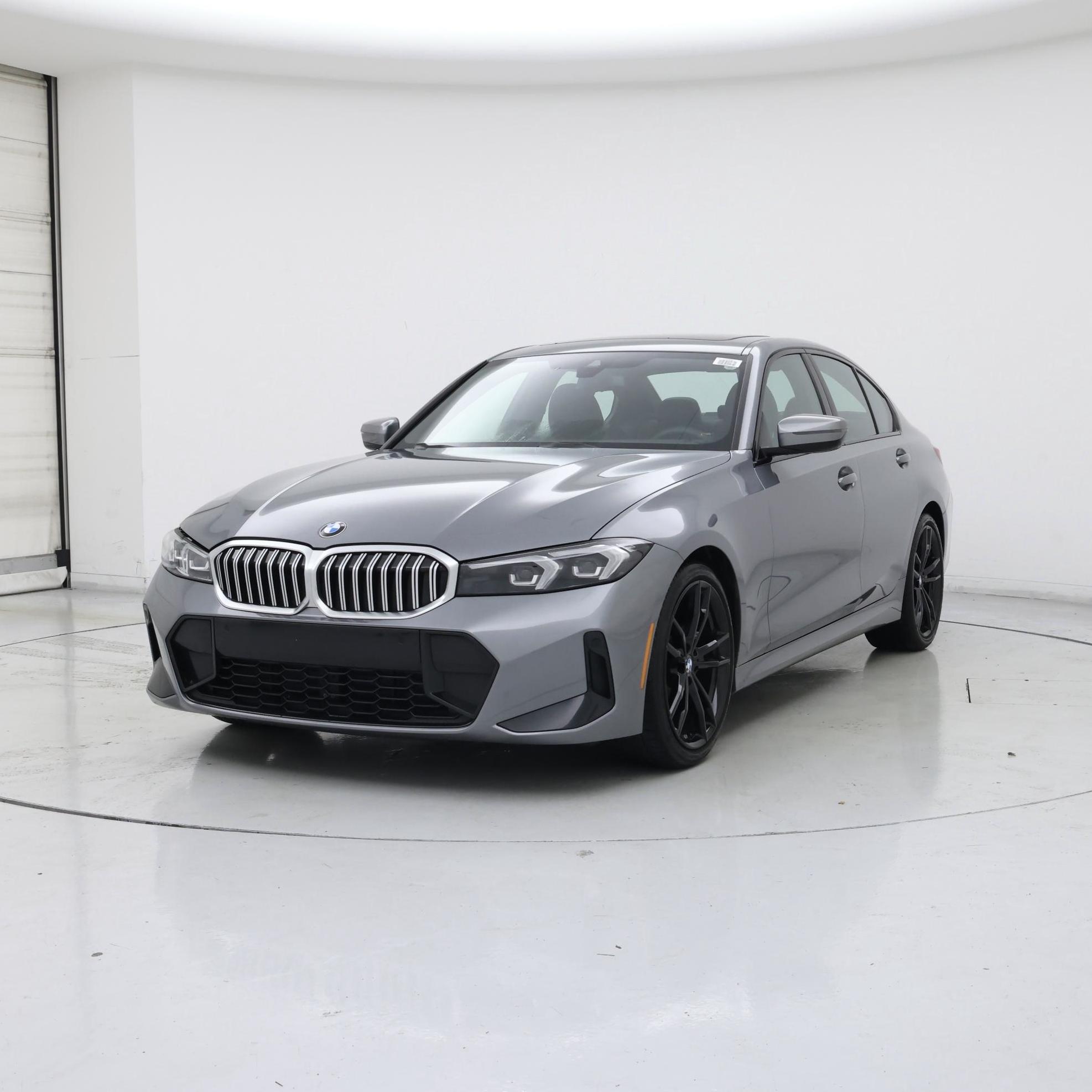 Thumbnail: 2024 BMW 3 Series - 4
