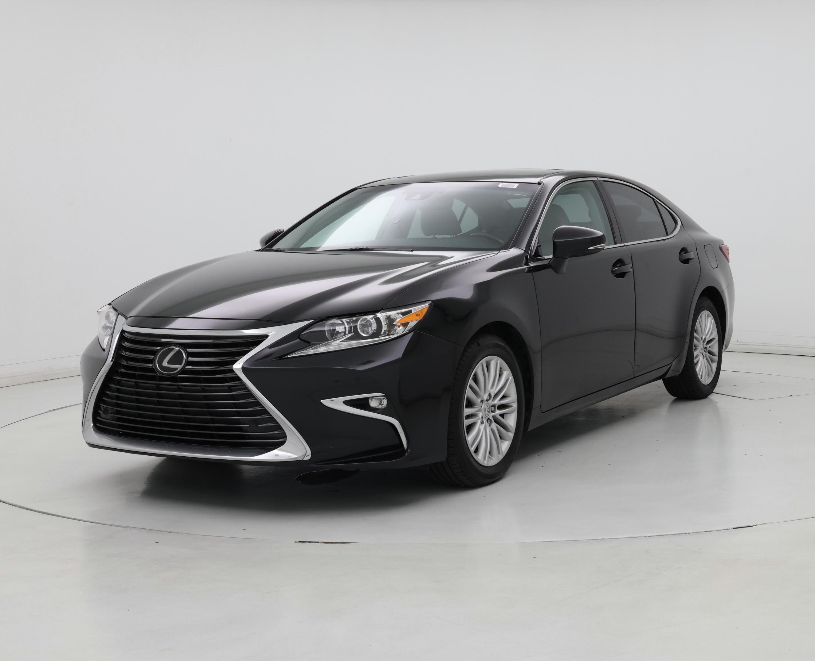 Thumbnail: 2017 Lexus ES - 4