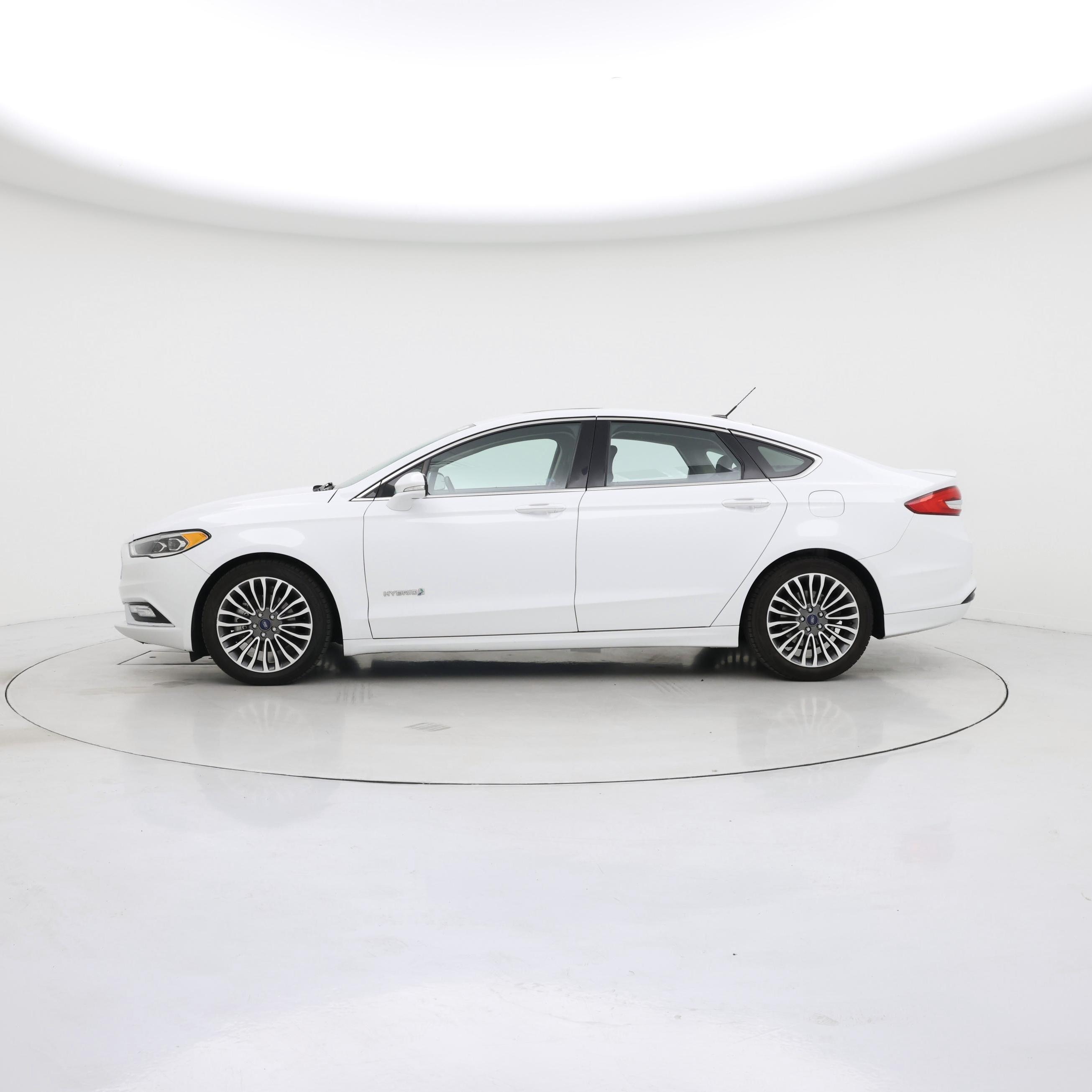 Thumbnail: 2017 Ford Fusion - 3