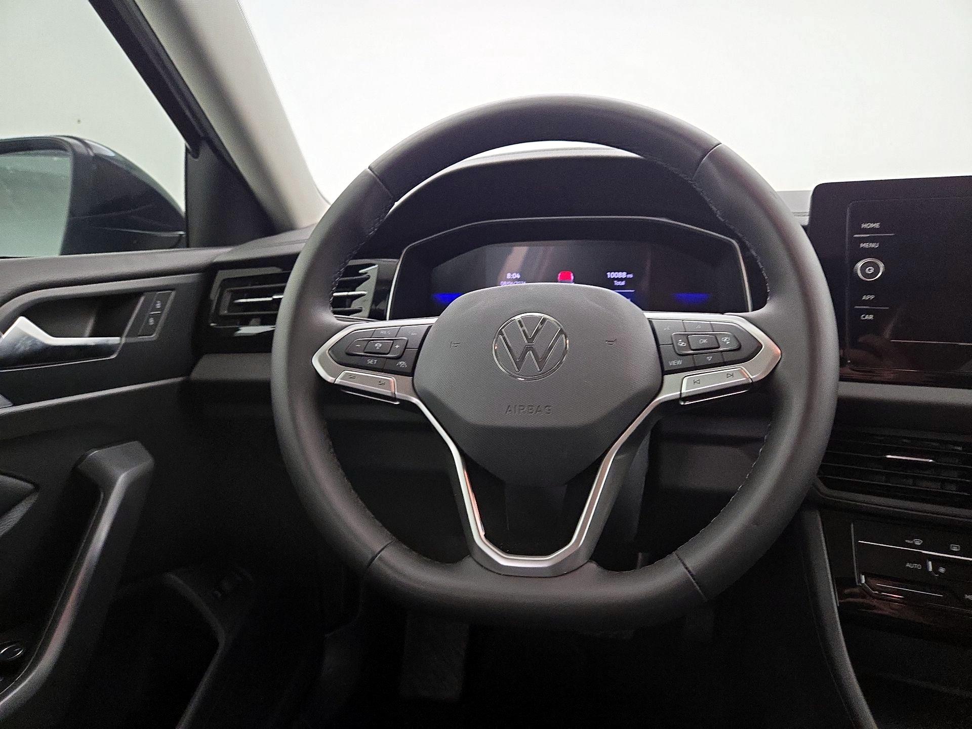Thumbnail: 2025 Volkswagen Jetta - 10