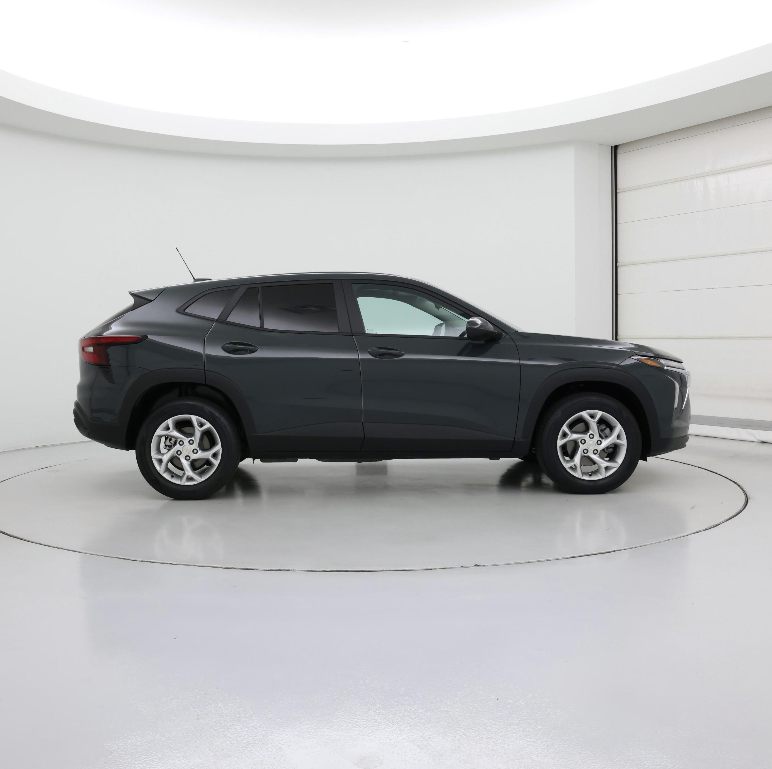 Thumbnail: 2025 Chevrolet Trax - 7