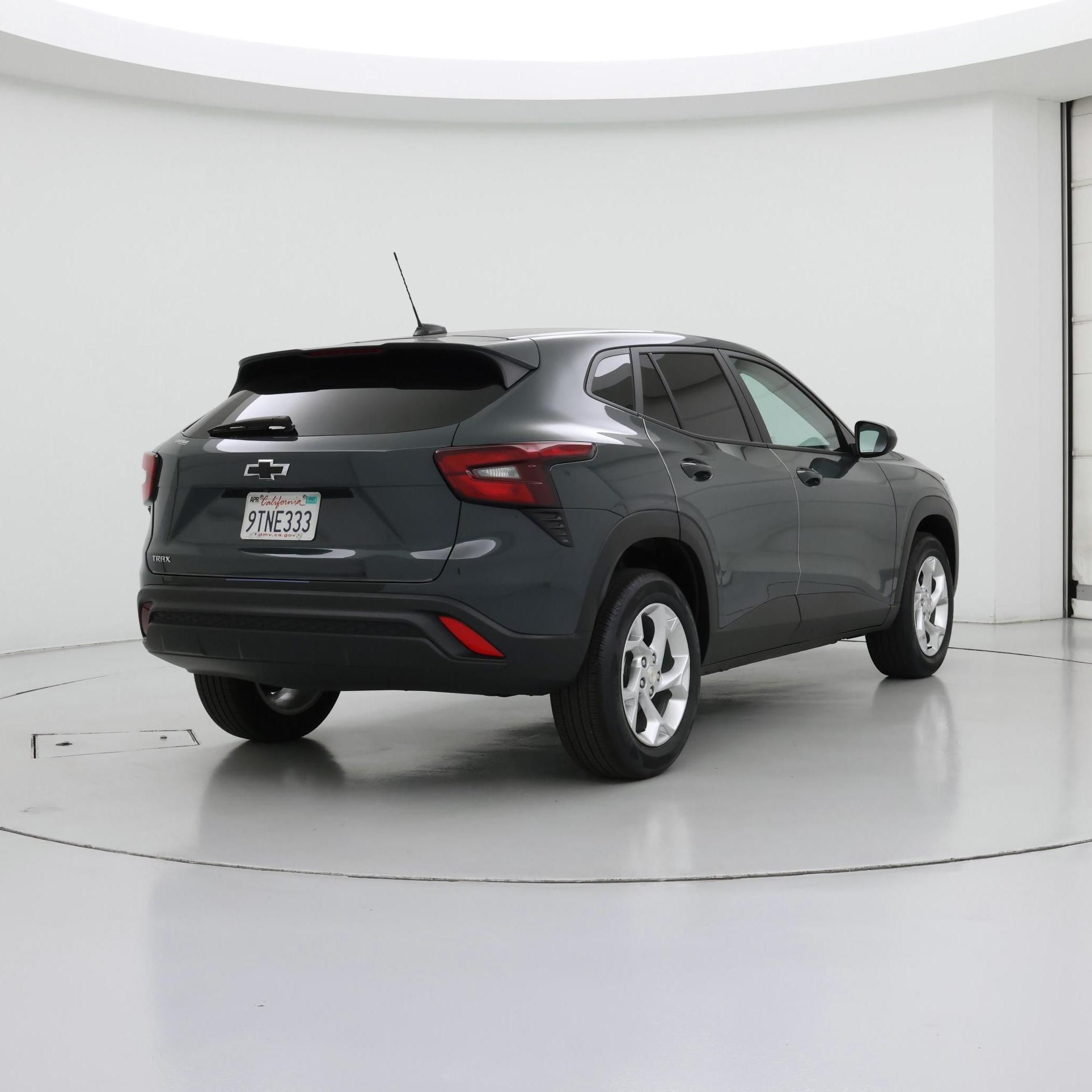Thumbnail: 2025 Chevrolet Trax - 8