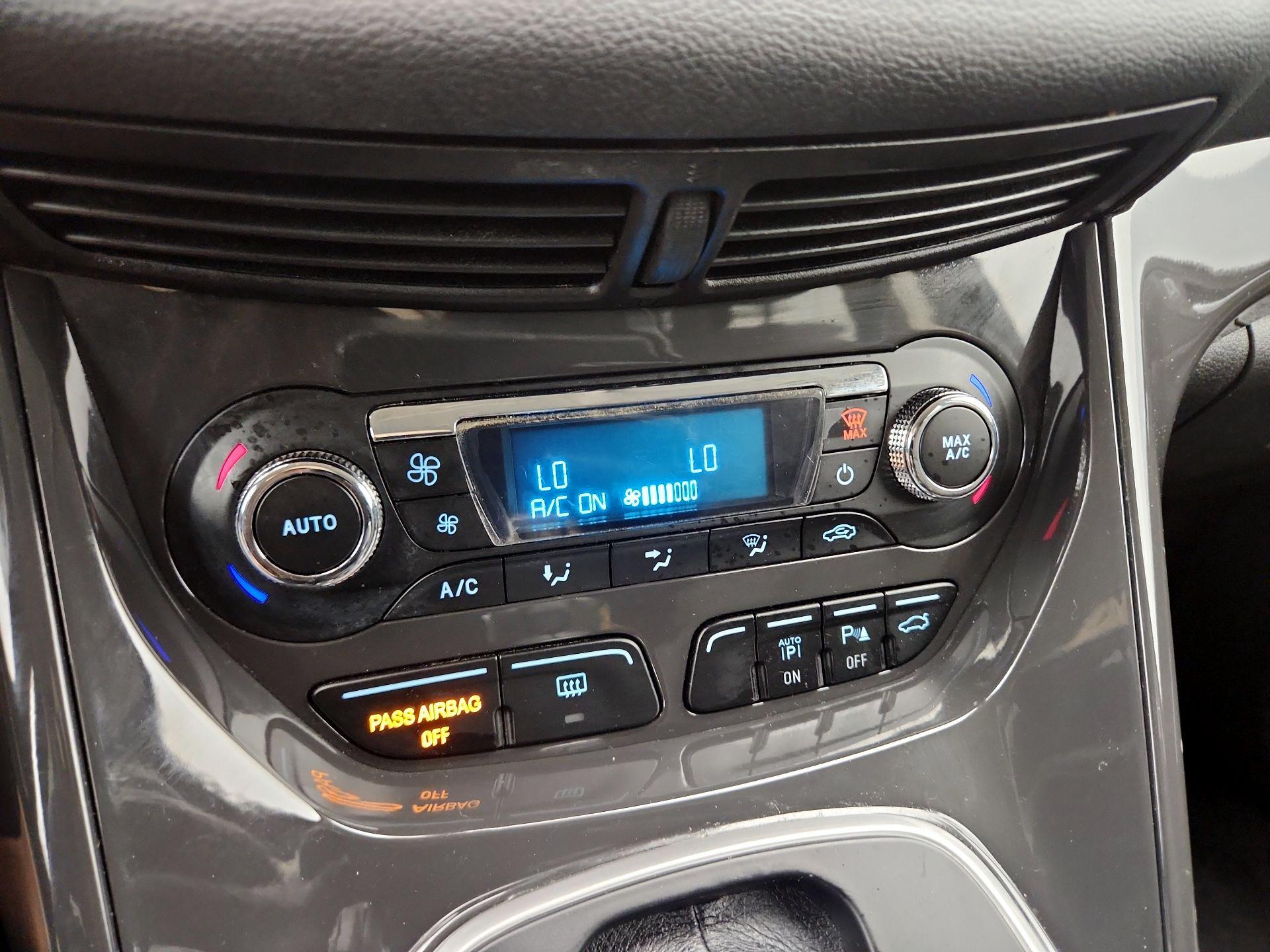 Thumbnail: 2014 Ford Escape - 16