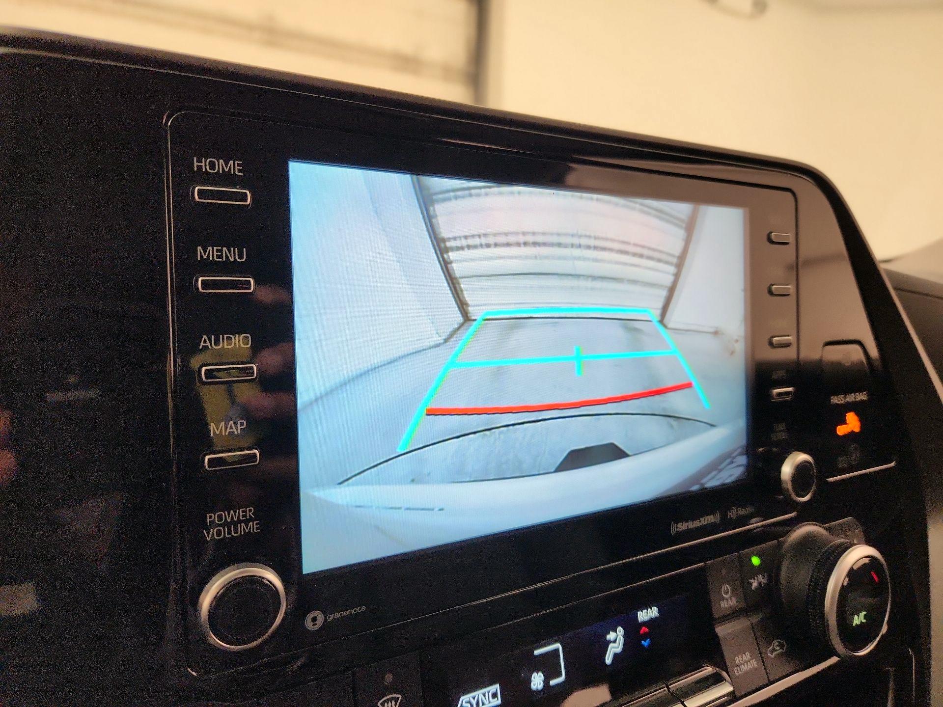 Thumbnail: 2021 Toyota Highlander - 14