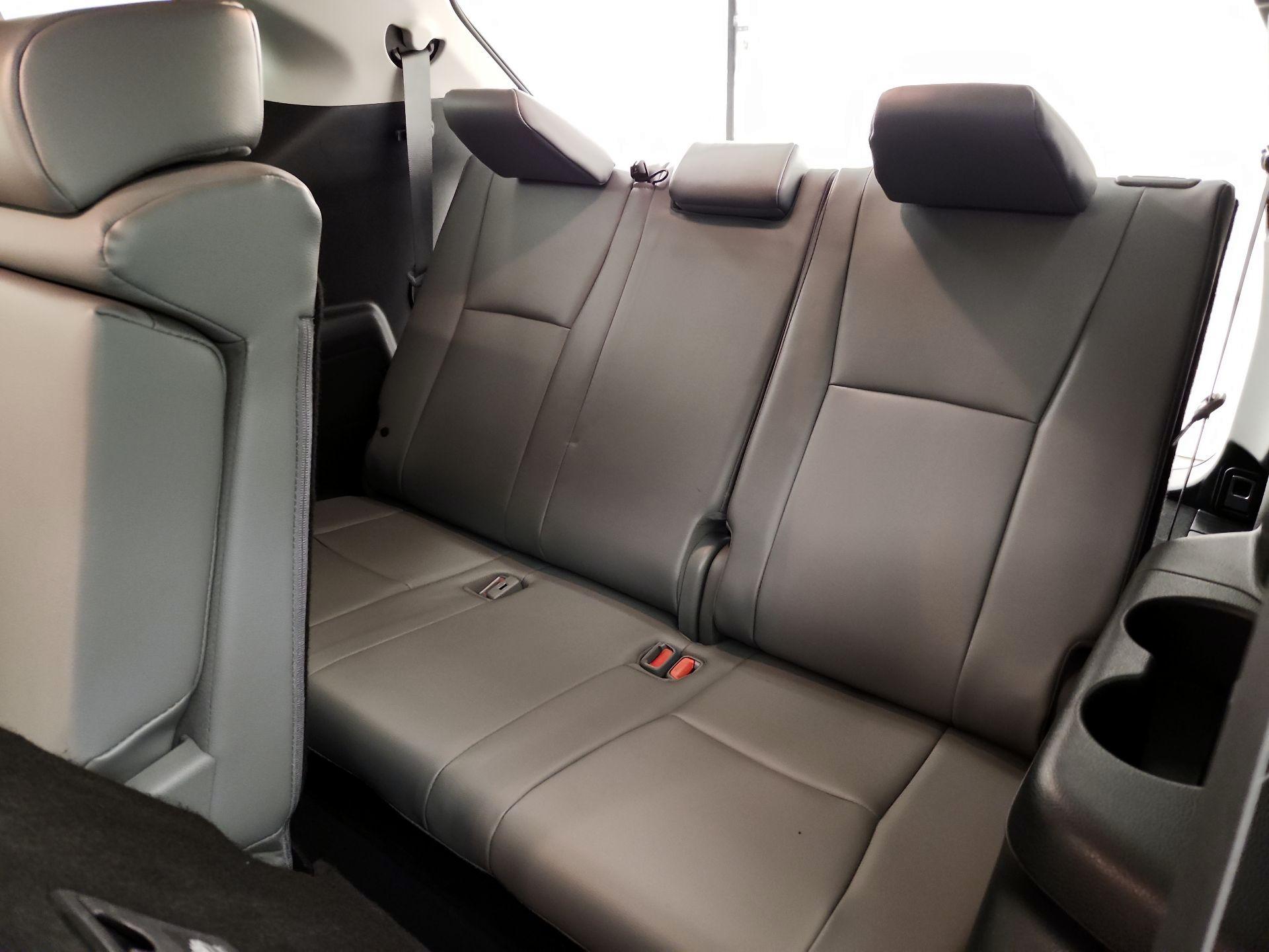 Thumbnail: 2021 Toyota Highlander - 20